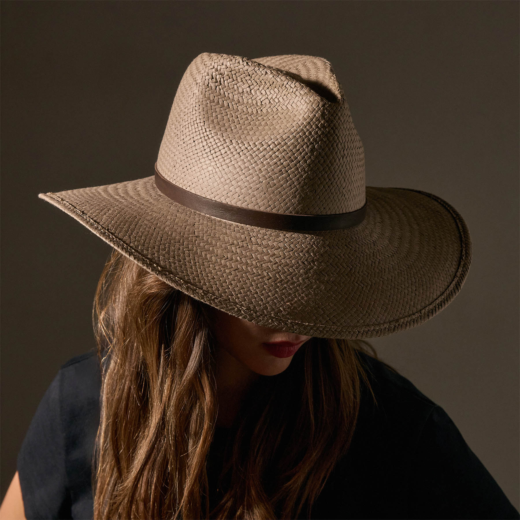 Janessa Leone Judith - Taupe