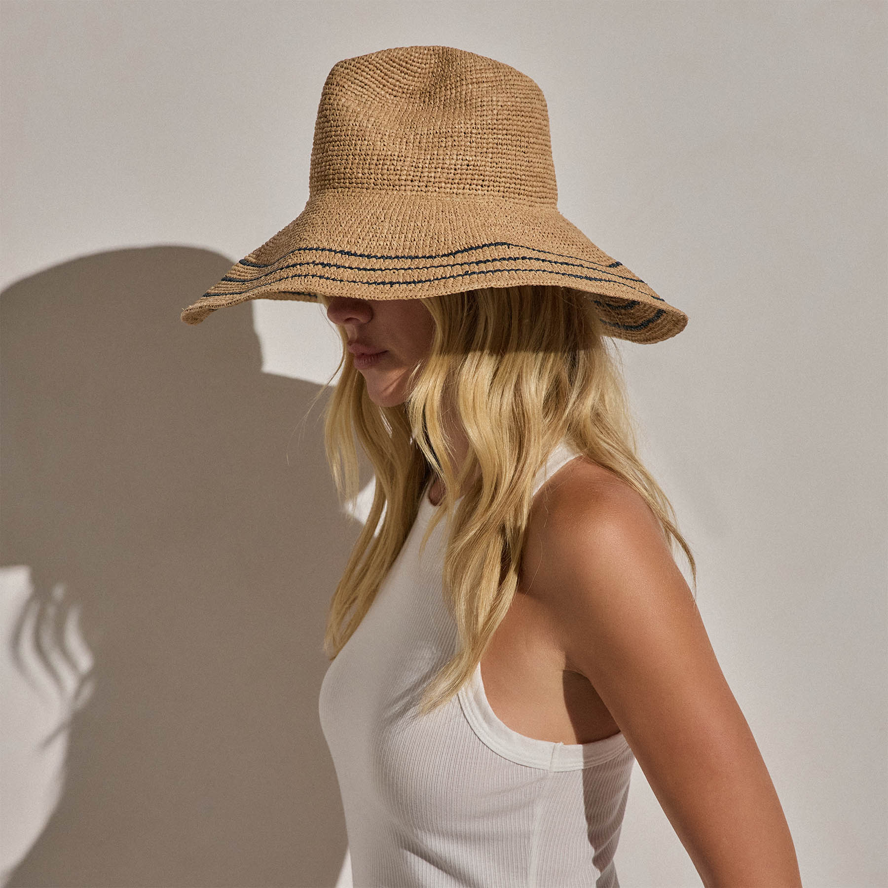 Janessa Leone Waverly - Navy / Sand