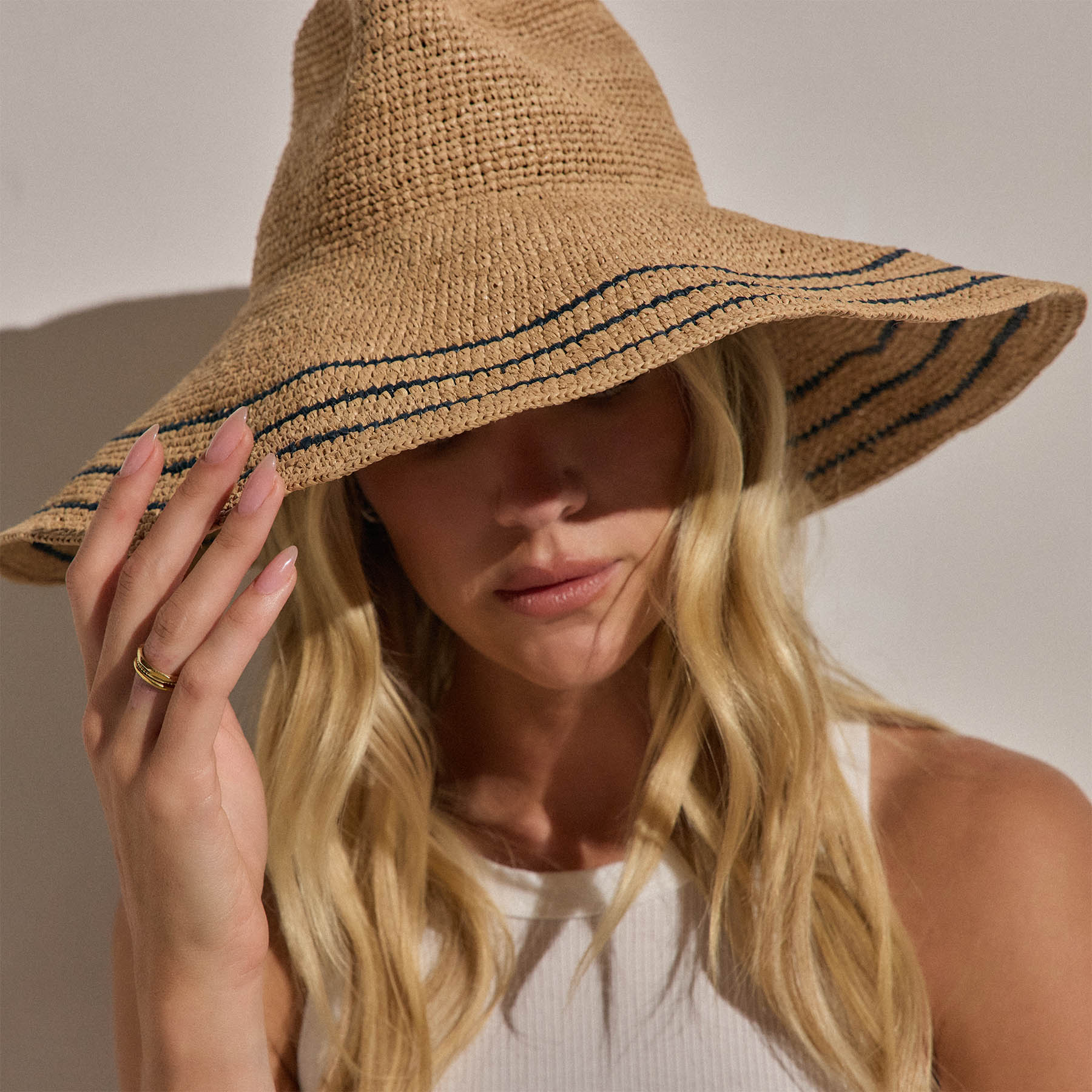 Janessa Leone Waverly - Navy / Sand