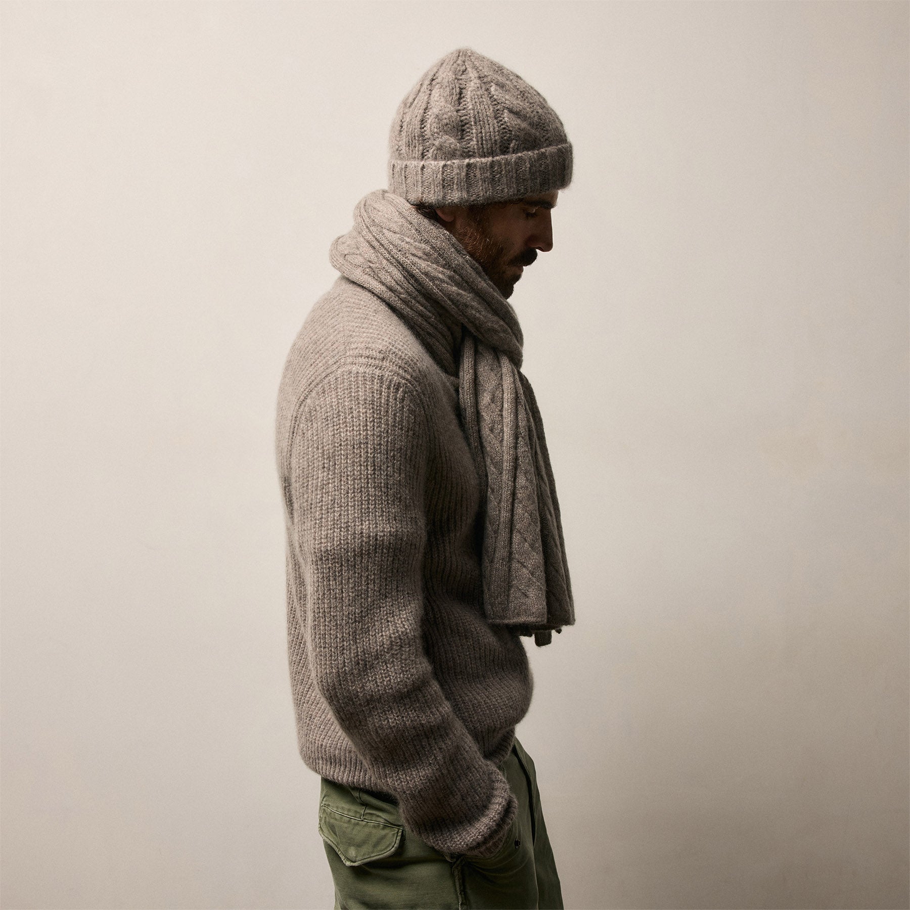 Lightweight Textured Cashmere Cable Knit Beanie - Beige Melange