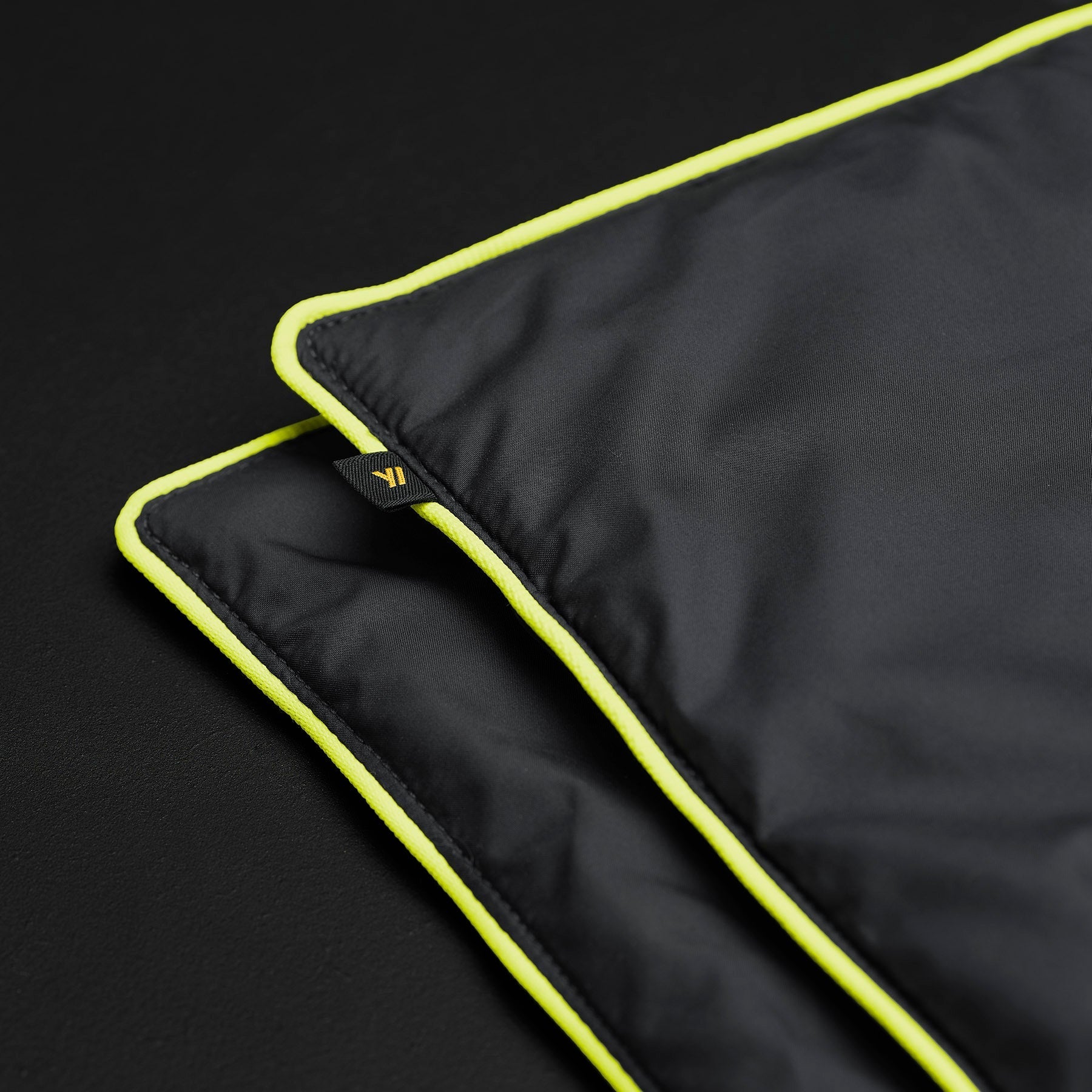Y/OSEMITE Quilted Blanket - Navy/Neon