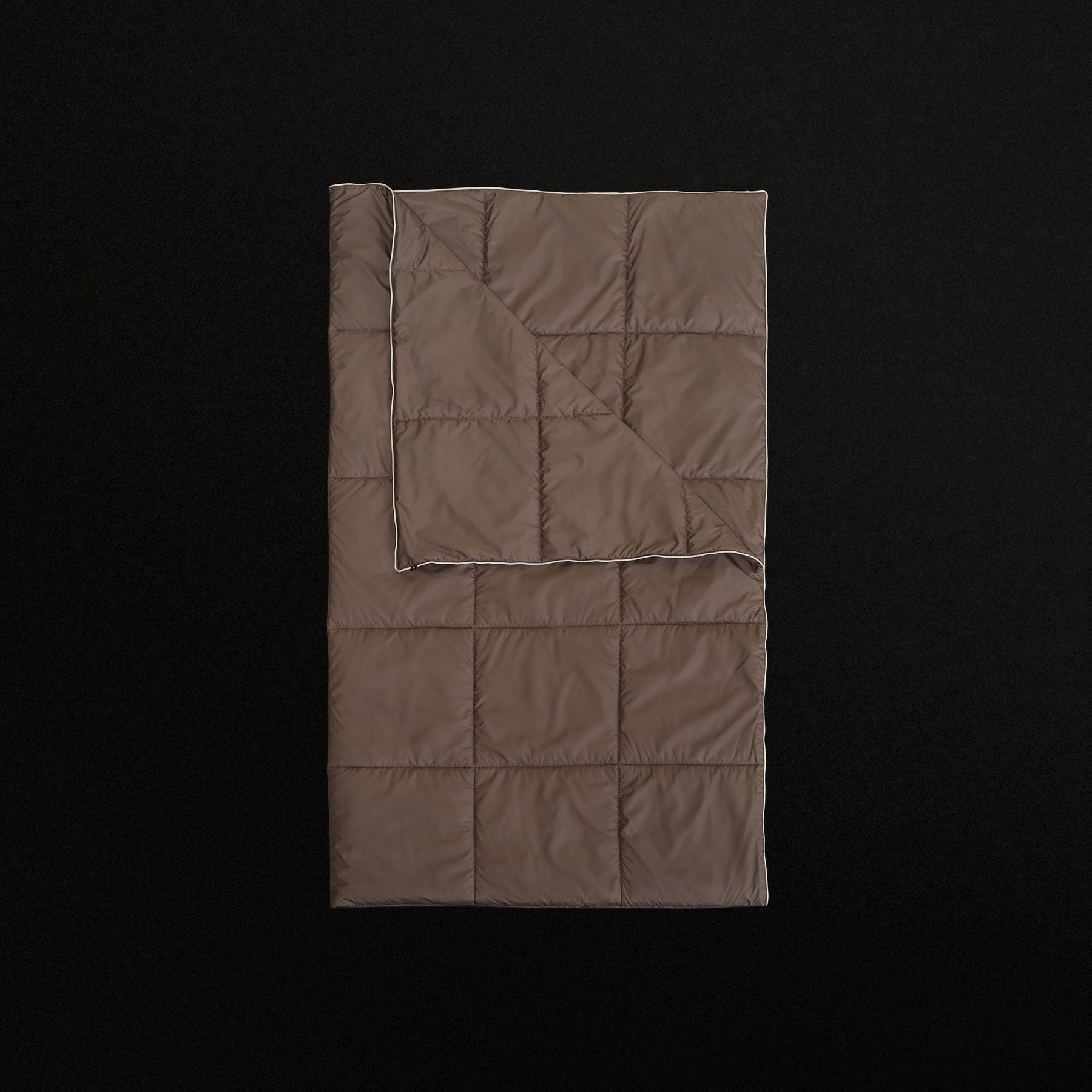 Y/OSEMITE Quilted Blanket - Tent/Beige