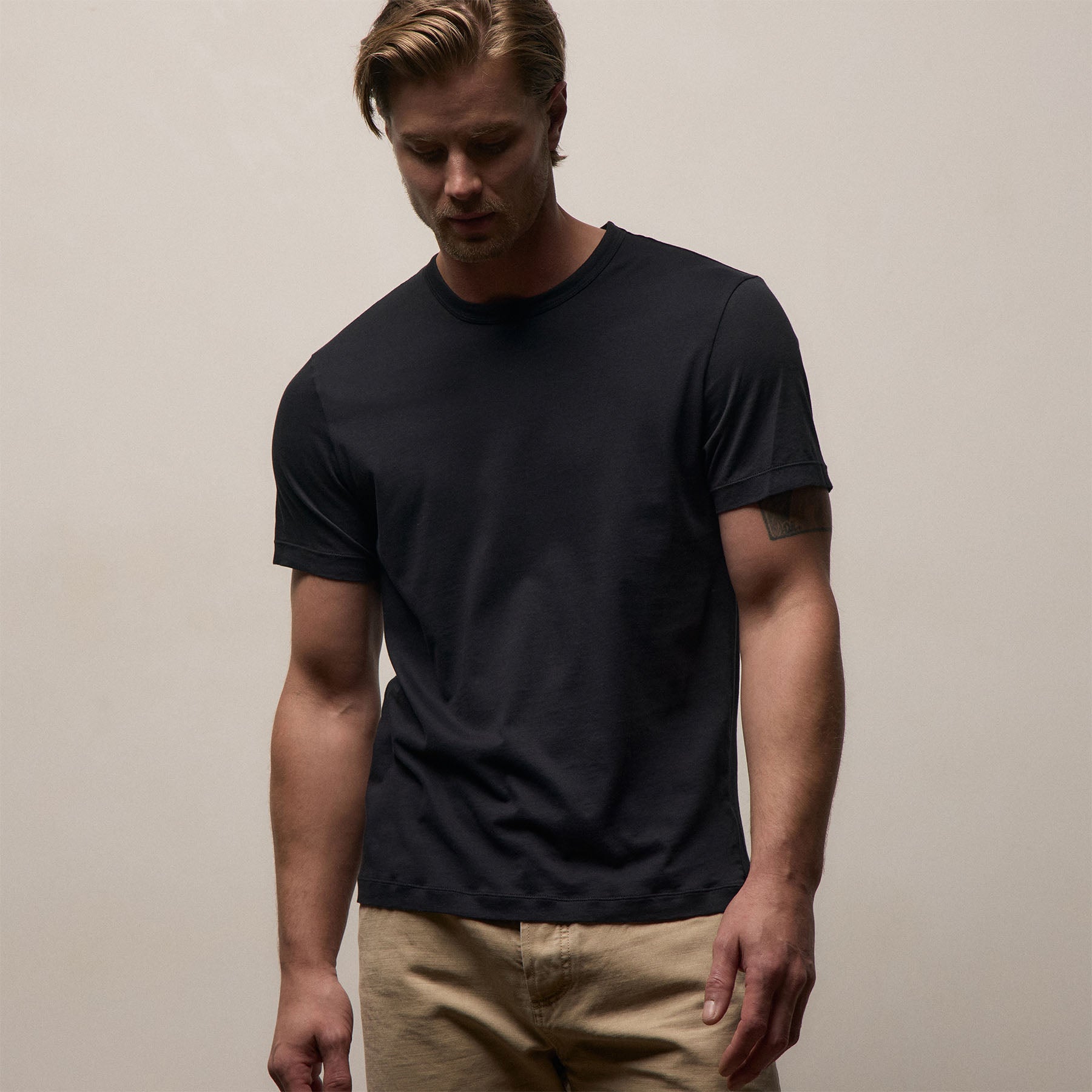 Brushed Lotus Crew - Black