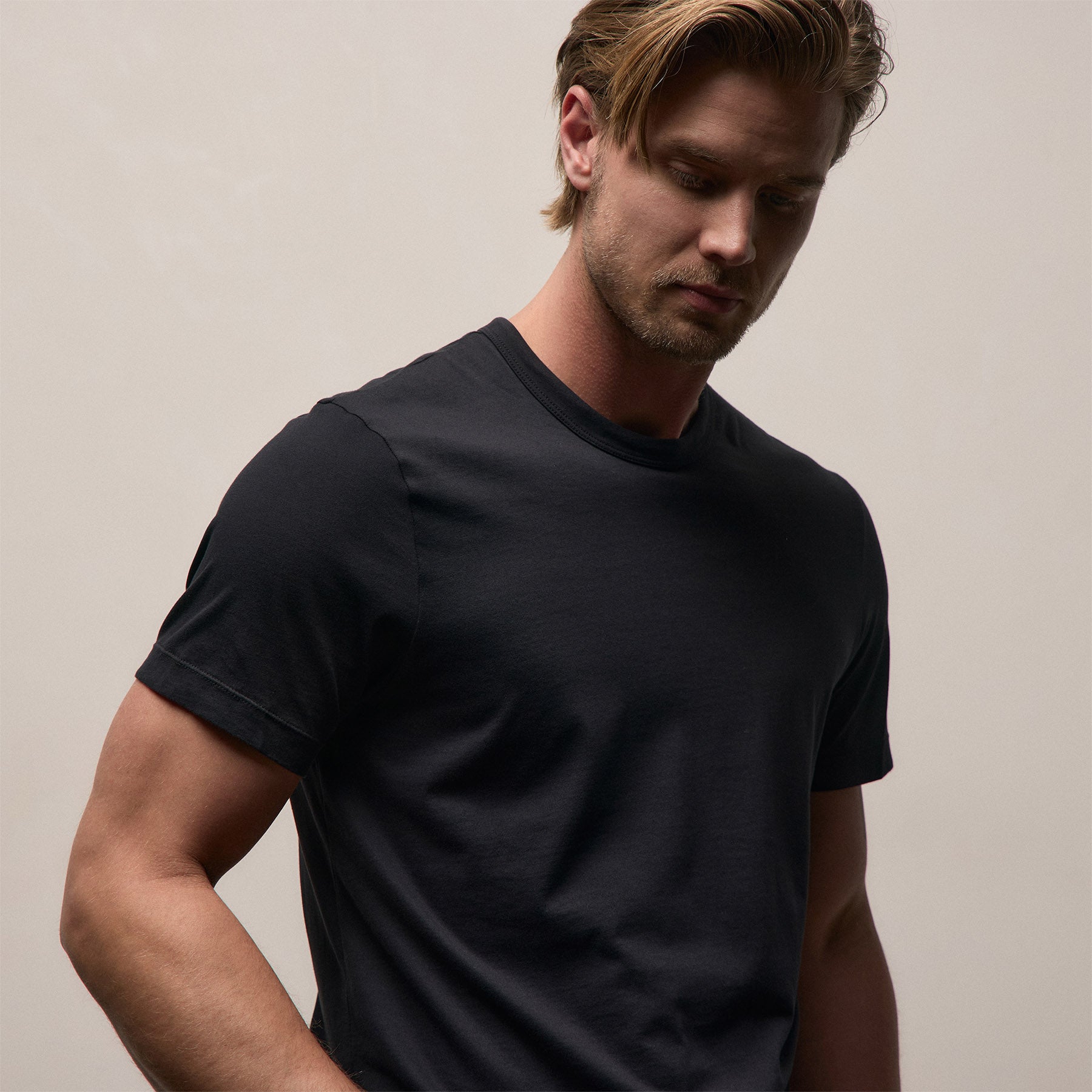 Brushed Lotus Crew - Black