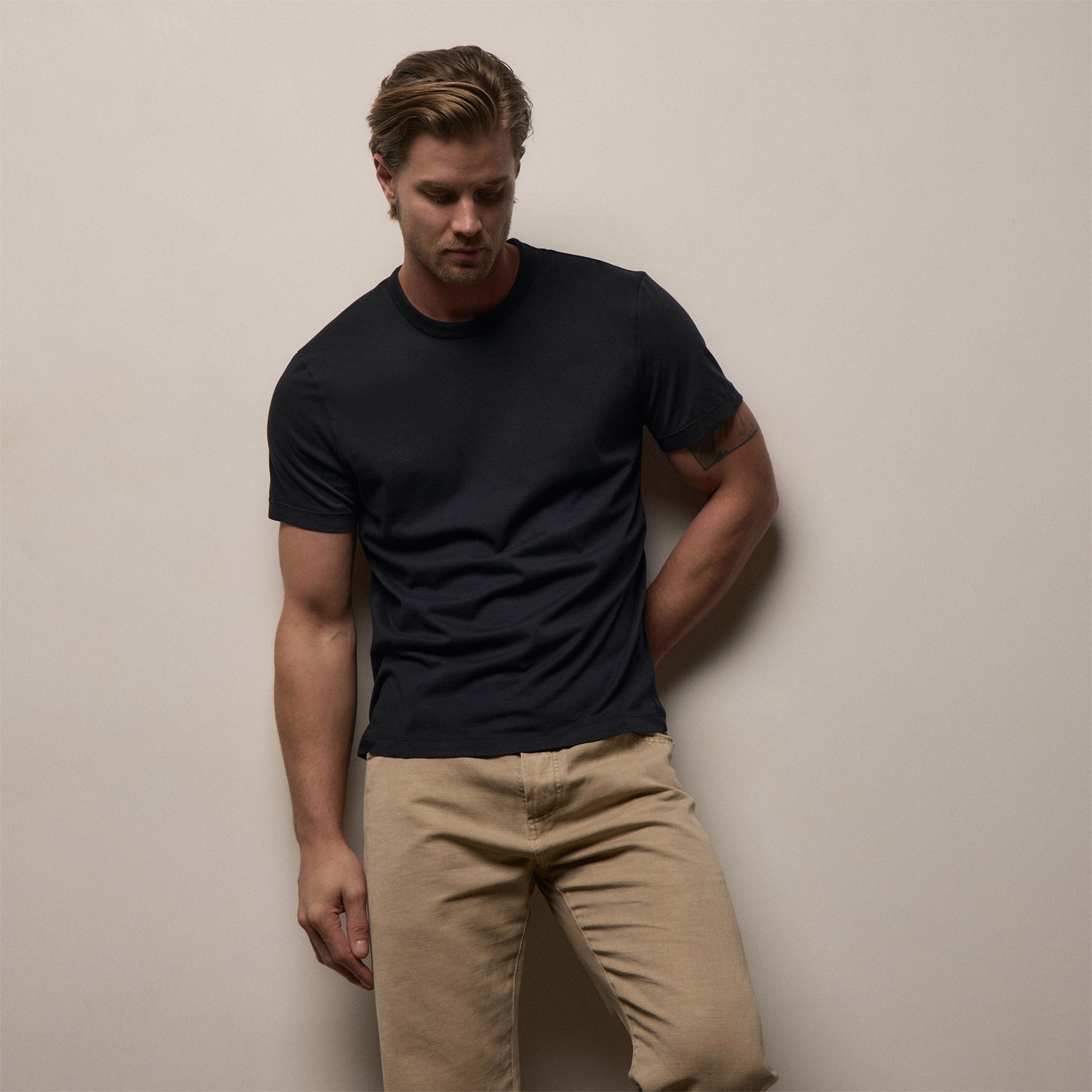 Brushed Lotus Crew - Black
