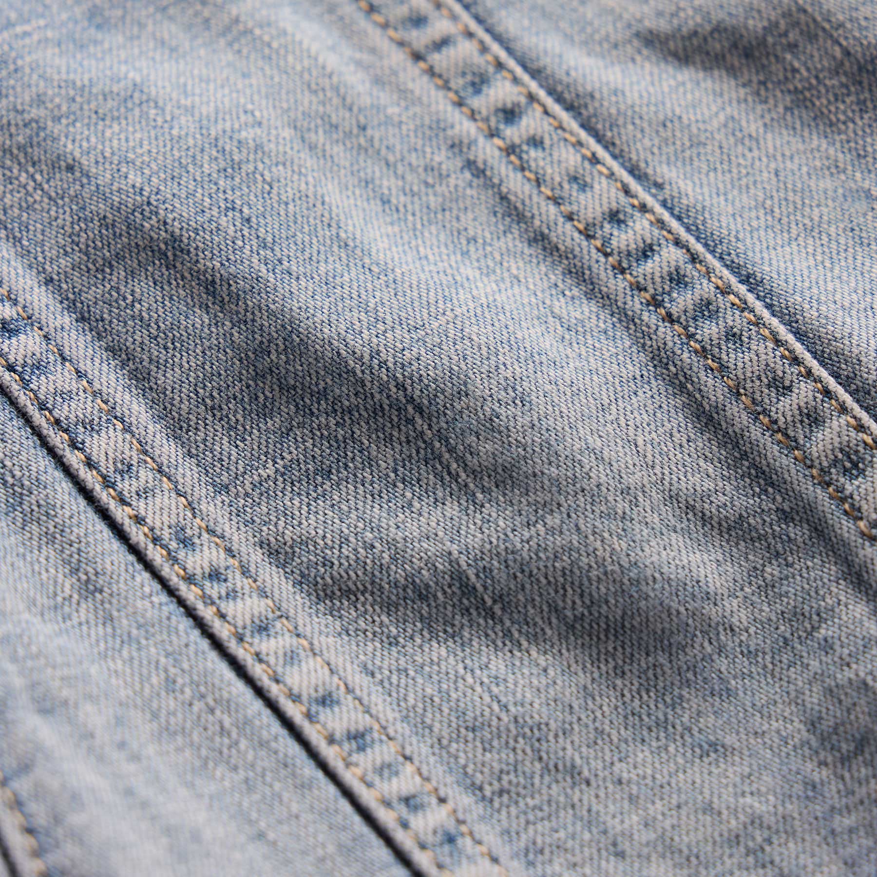 Linen Denim Trucker Jacket - Light Wash