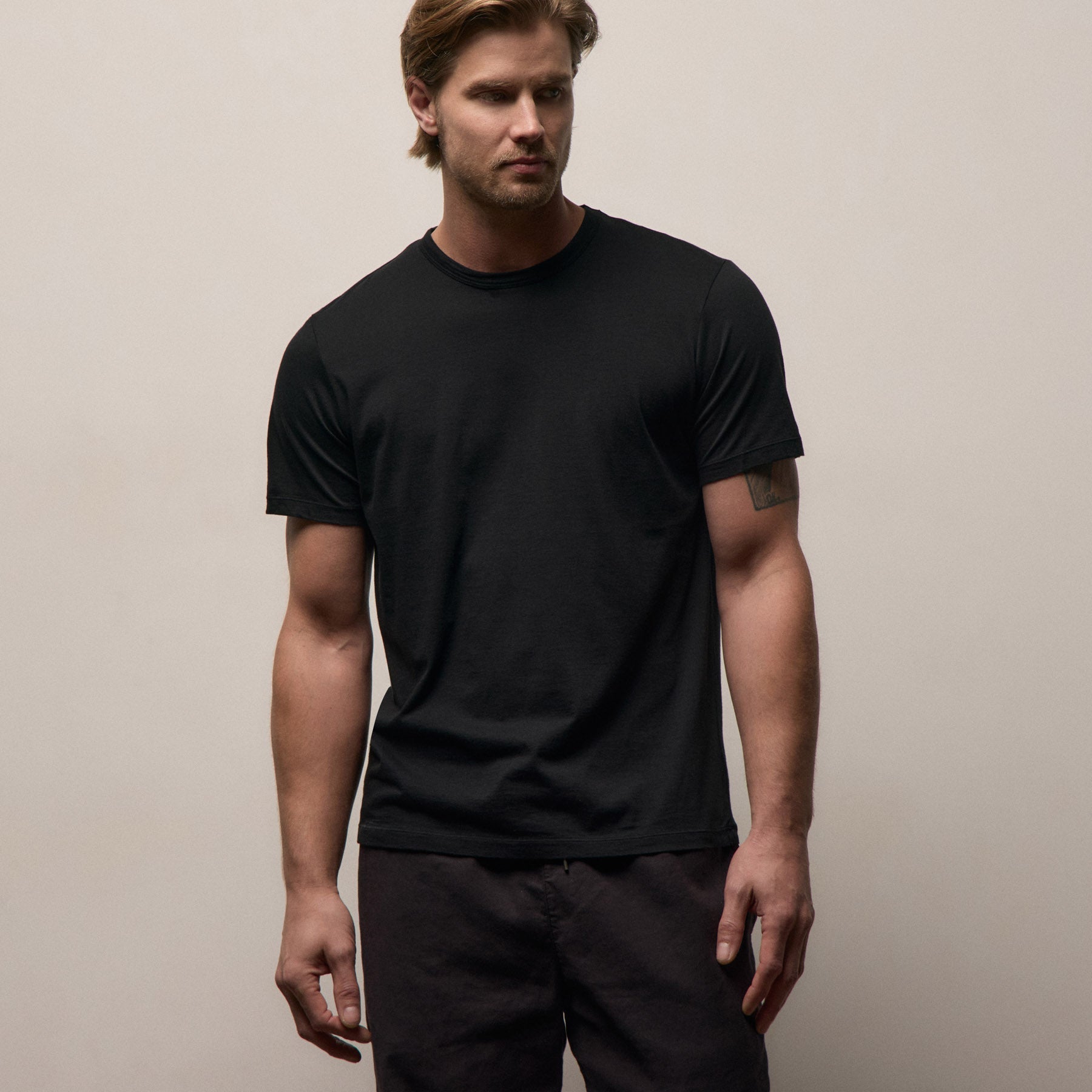 Luxe Lotus Jersey Tee - Black
