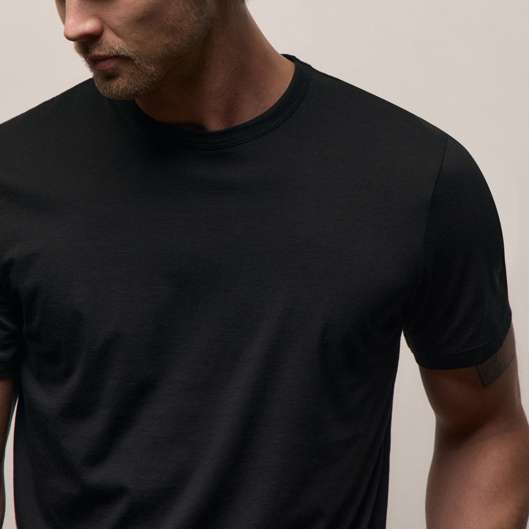 Luxe Lotus Jersey Tee - Black