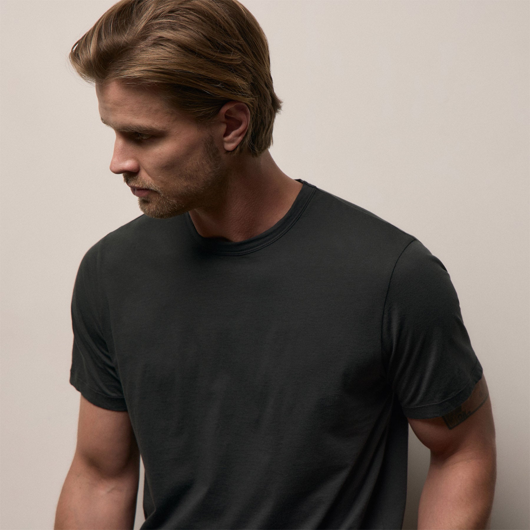 Luxe Lotus Jersey Tee - Carbon