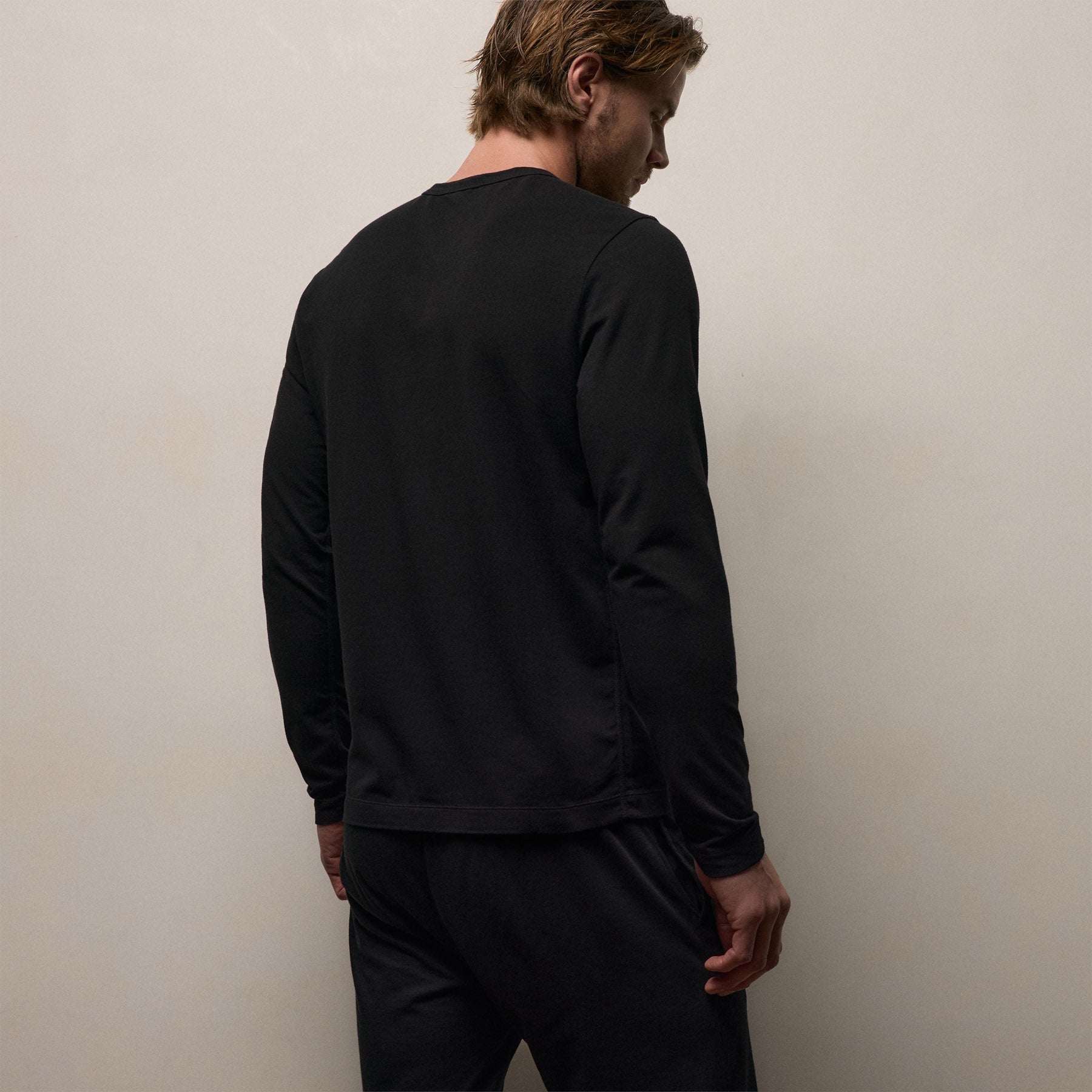 Elevated Lotus Jersey Lounge Crew - Black