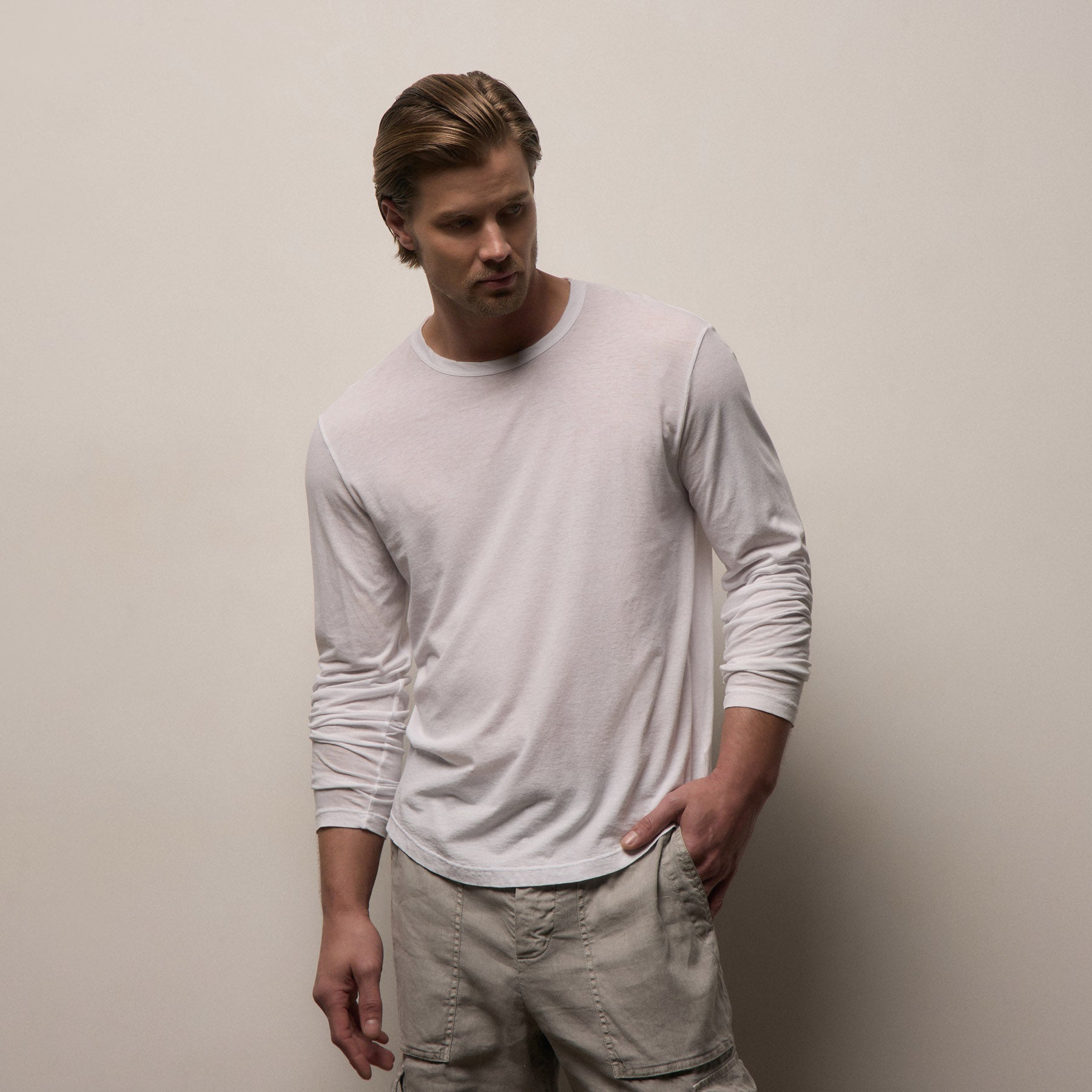 Shirttail Hem Crew - White