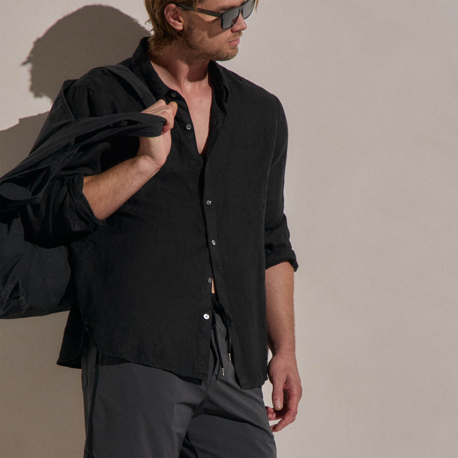 Lightweight Linen Shirt - Black