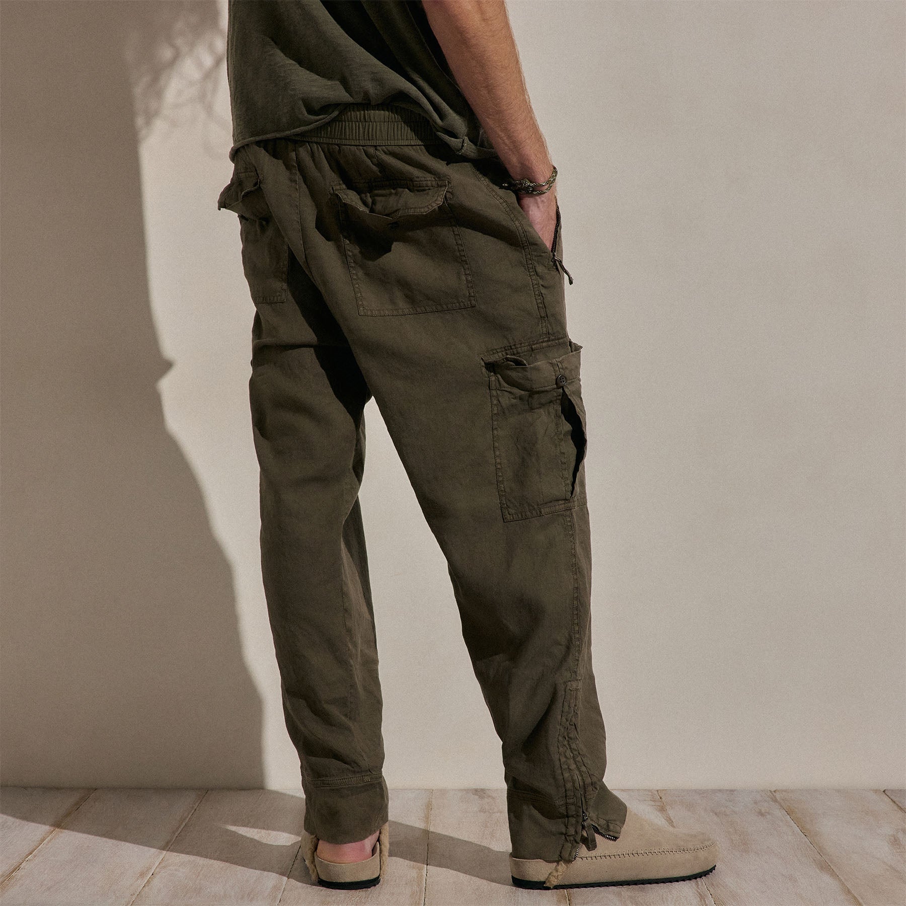 Parachute Linen Cotton Cargo - Army Green Pigment
