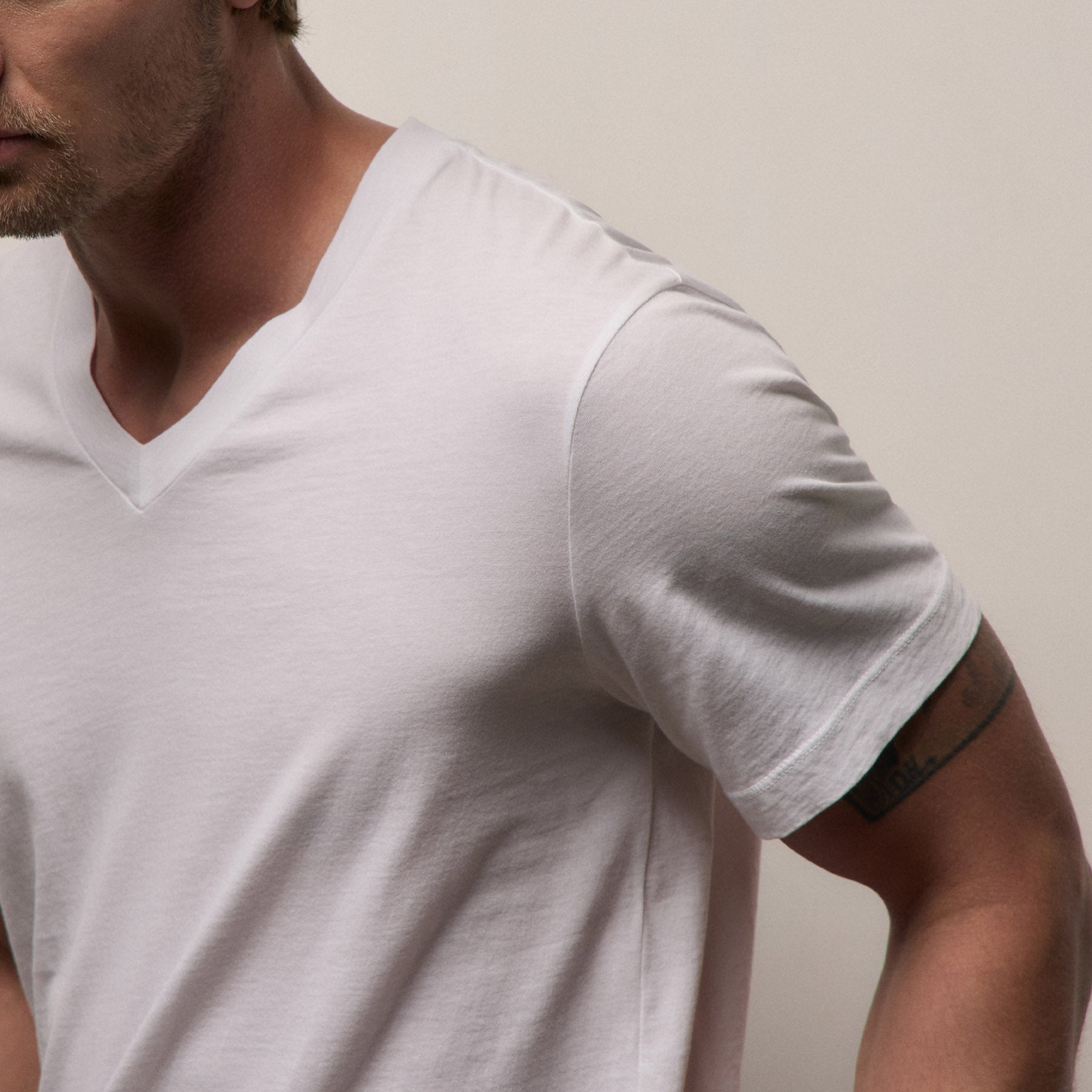 Short Sleeve V Neck - White