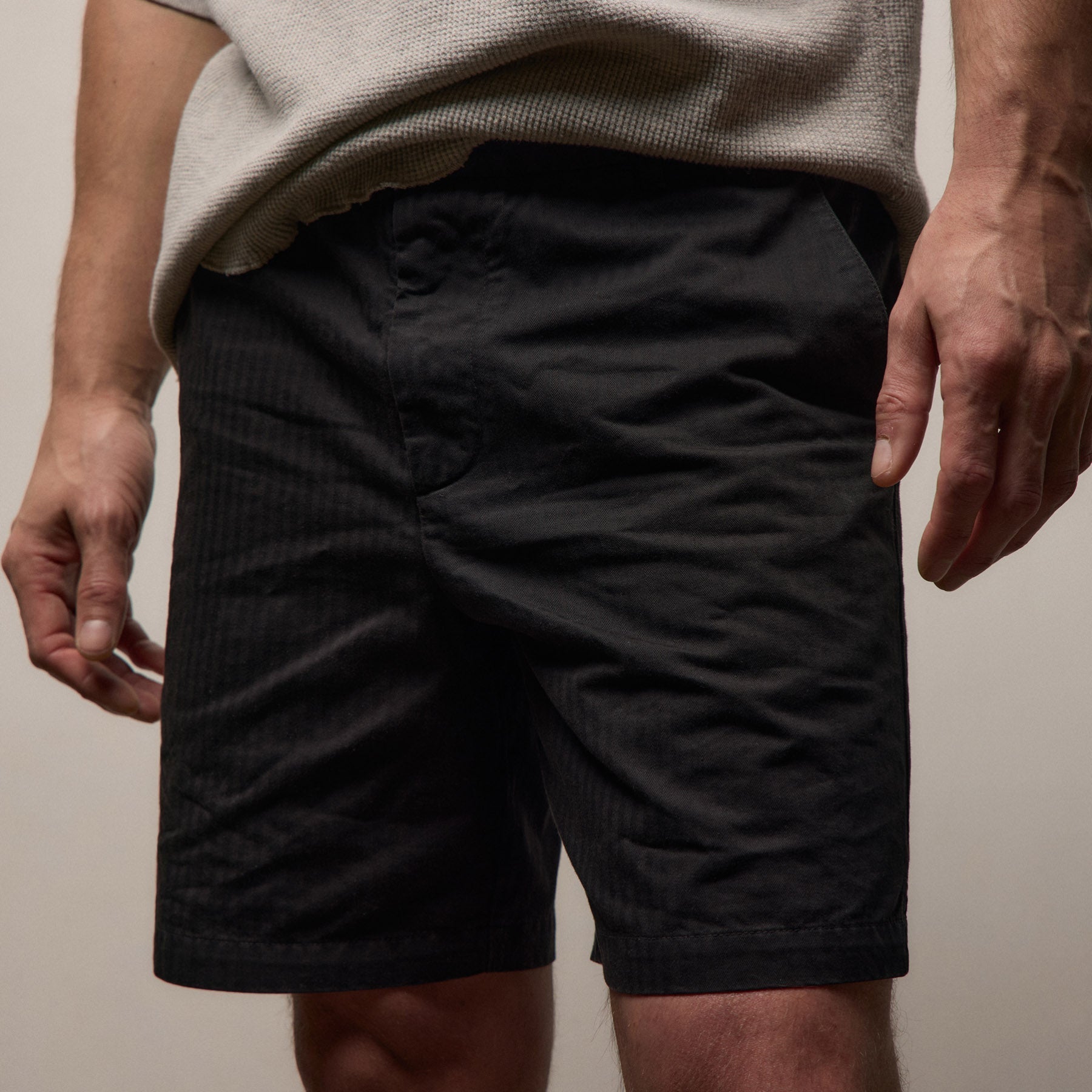 Herringbone Surplus Short - Black