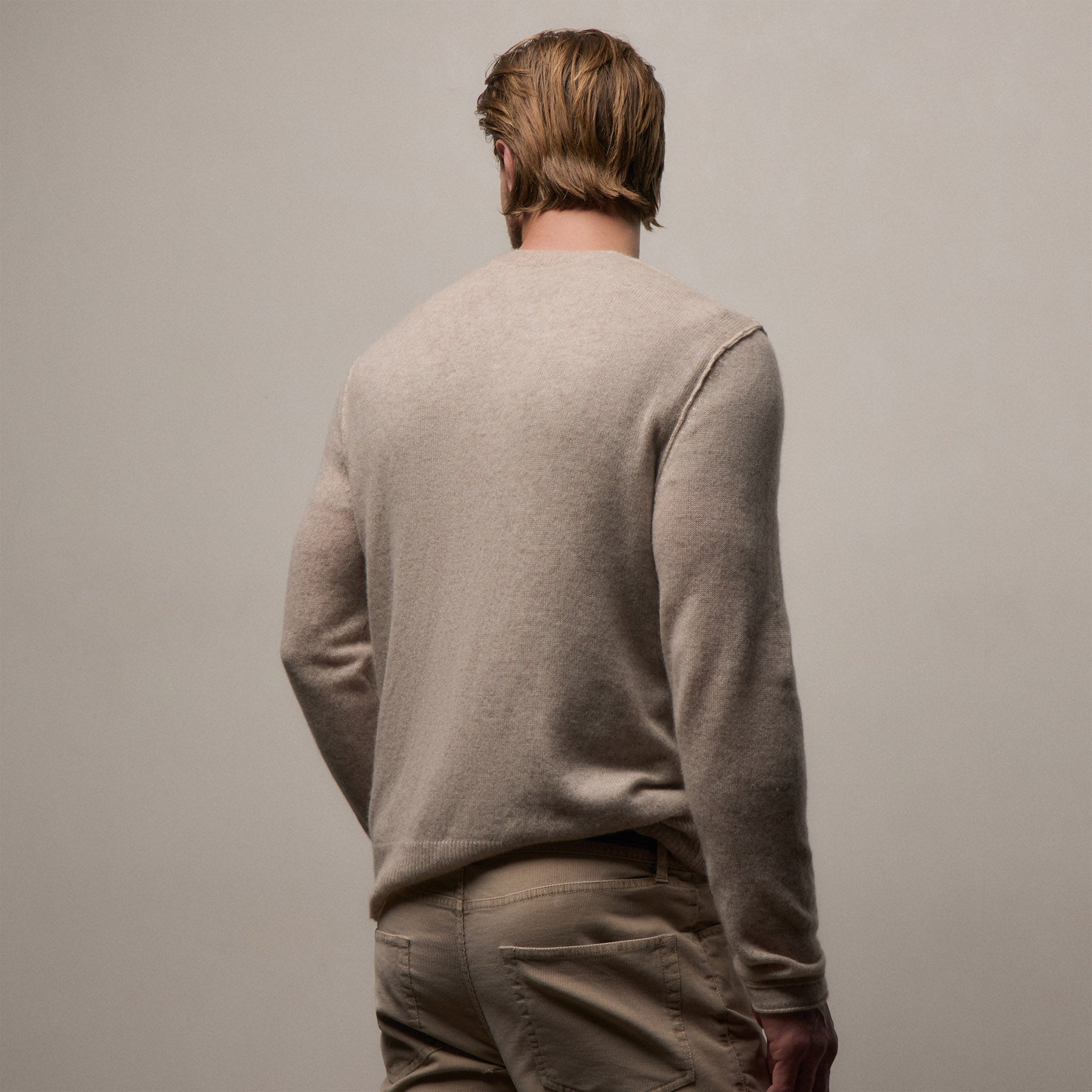 Soft Featherweight Cashmere Crew - Light Beige