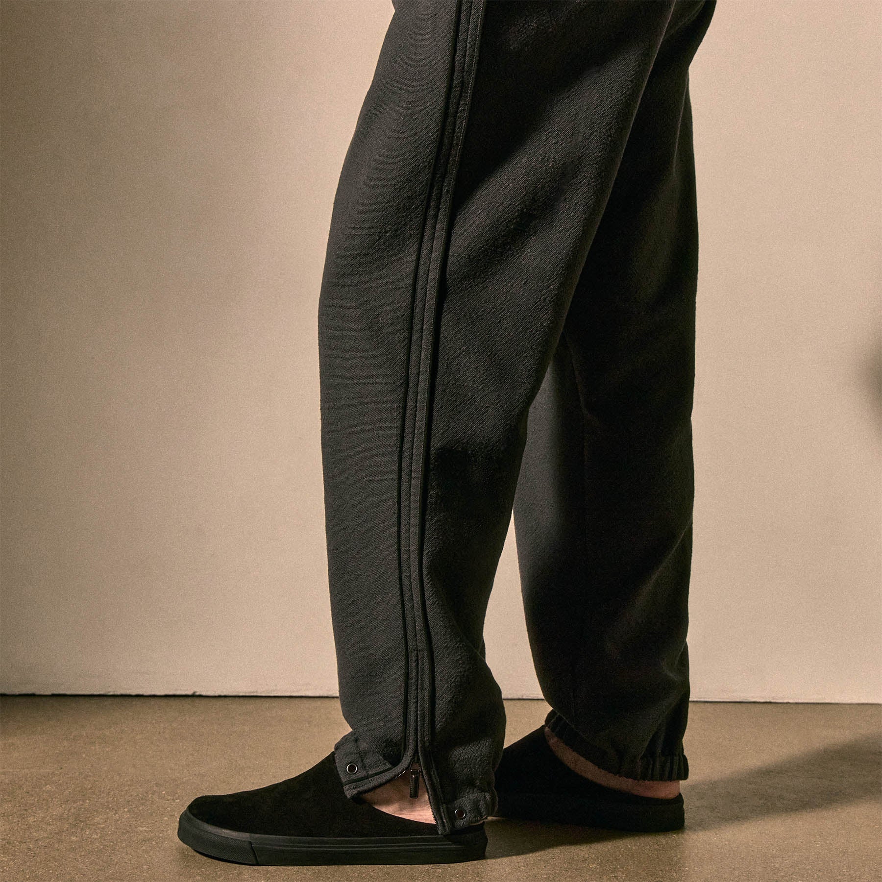 Men's Suede Clog - Black