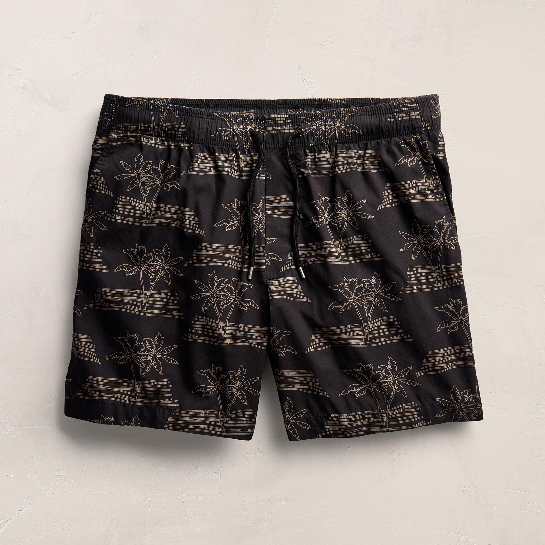 Palm Printed Short - Black/Light Olive Pigment