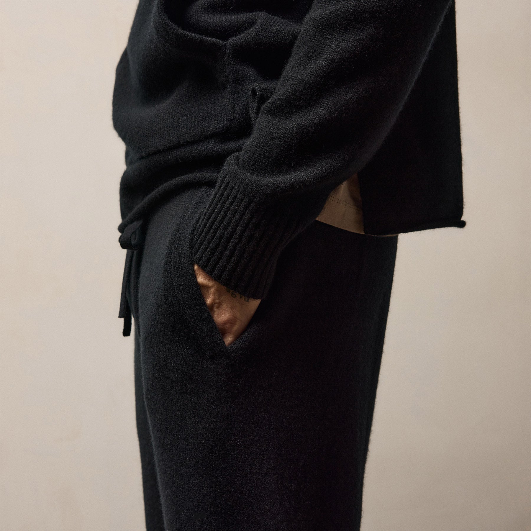 Recycled Cashmere Track Pant With Pockets - Black