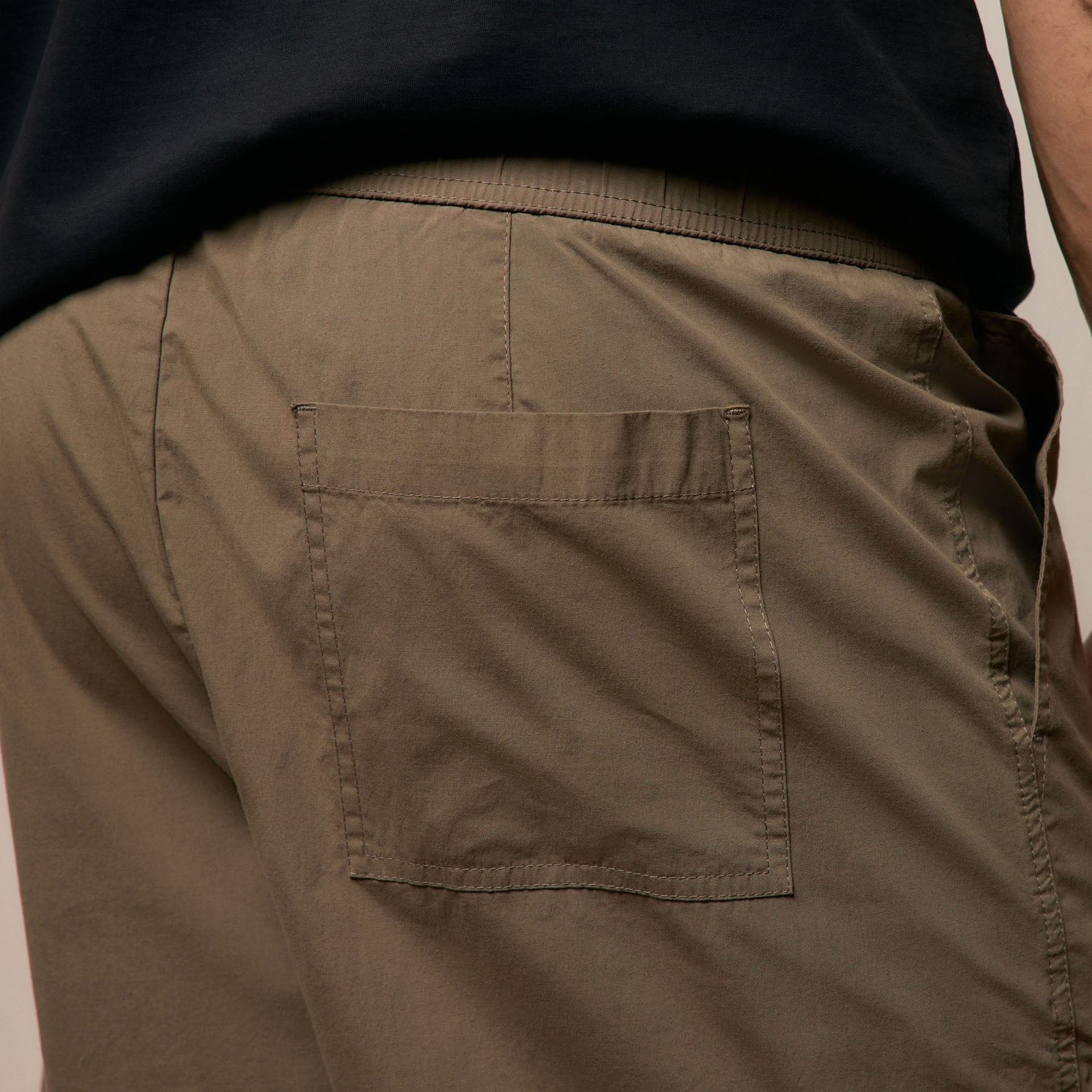 Stretch Poplin Drawstring Short - Light Olive