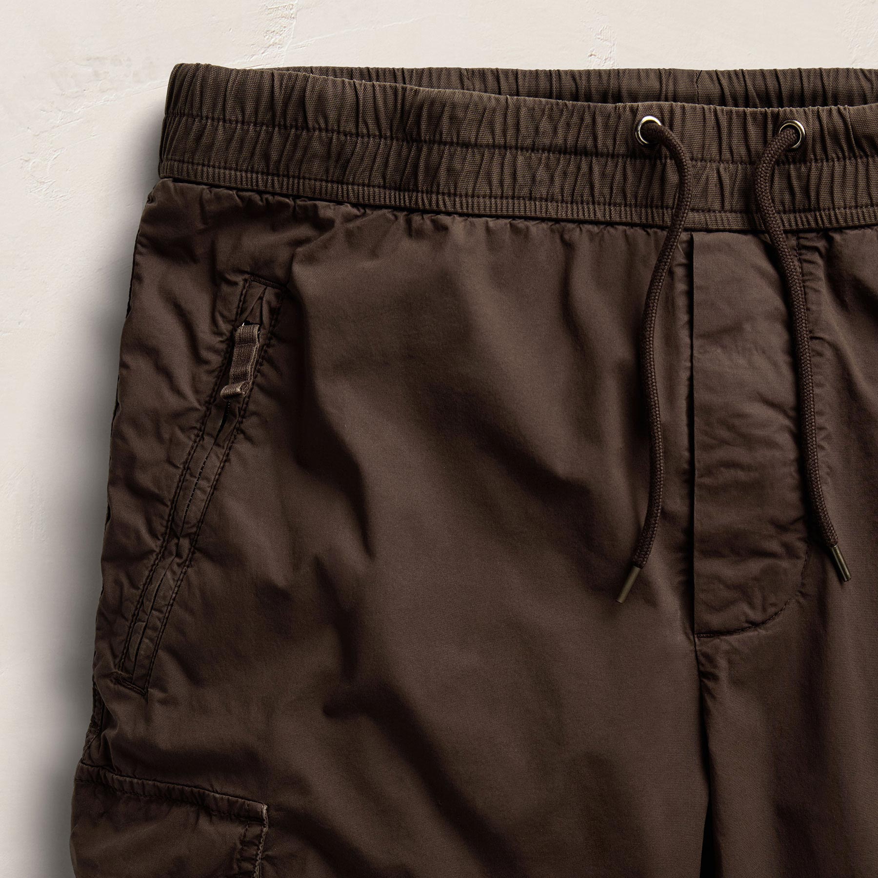 Parachute Poplin Cargo Short - Bark Pigment