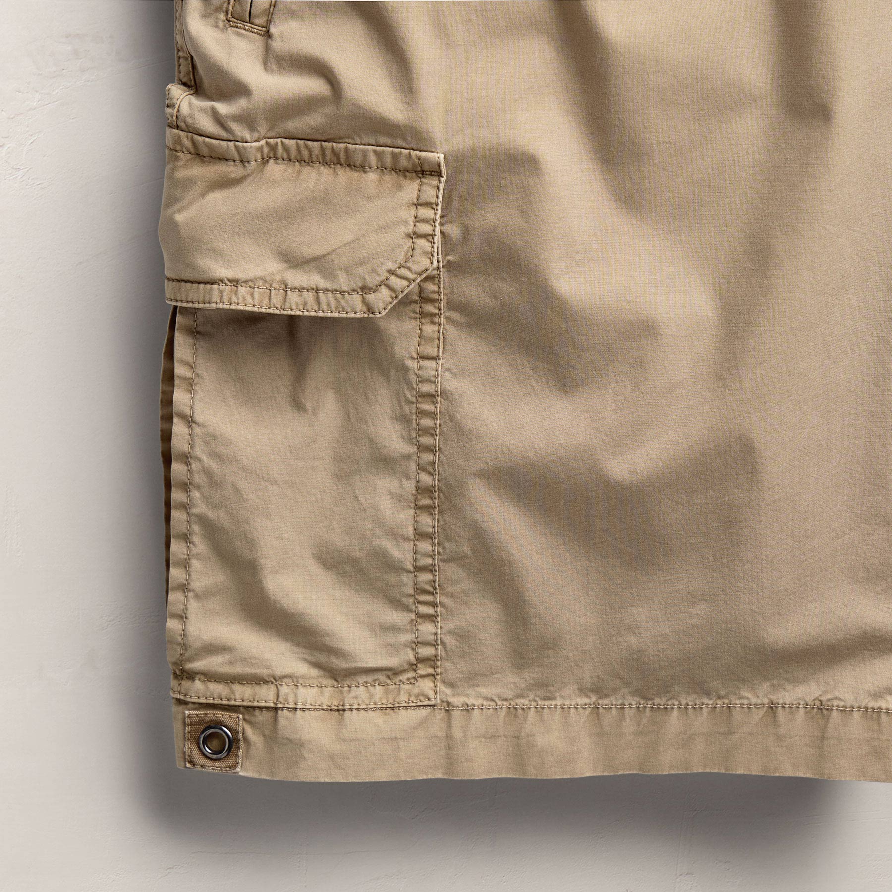 Parachute Poplin Cargo Short - Light Khaki Pigment