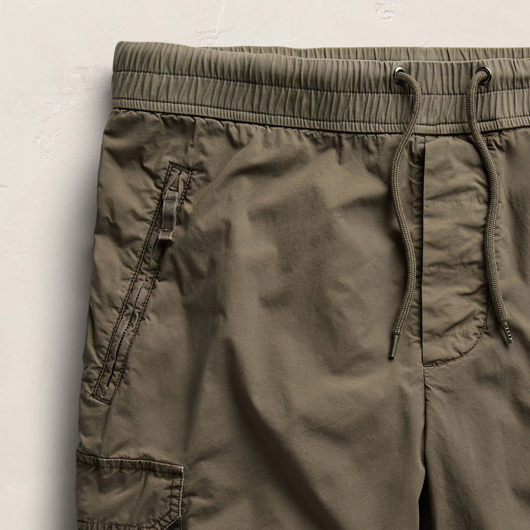 Parachute Poplin Cargo Short - Light Olive Pigment