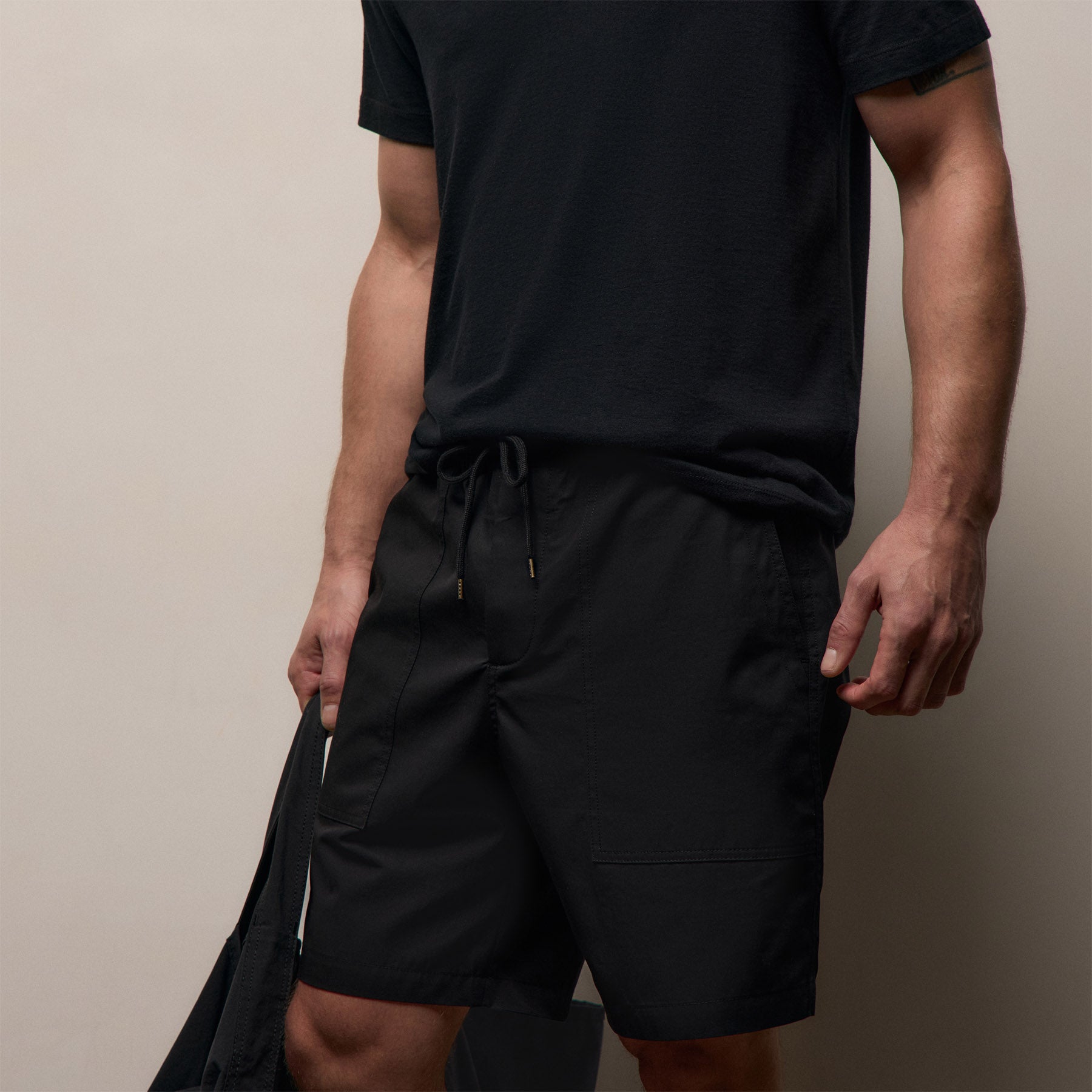 Fine Cotton Twill Patch Pocket Short - Black