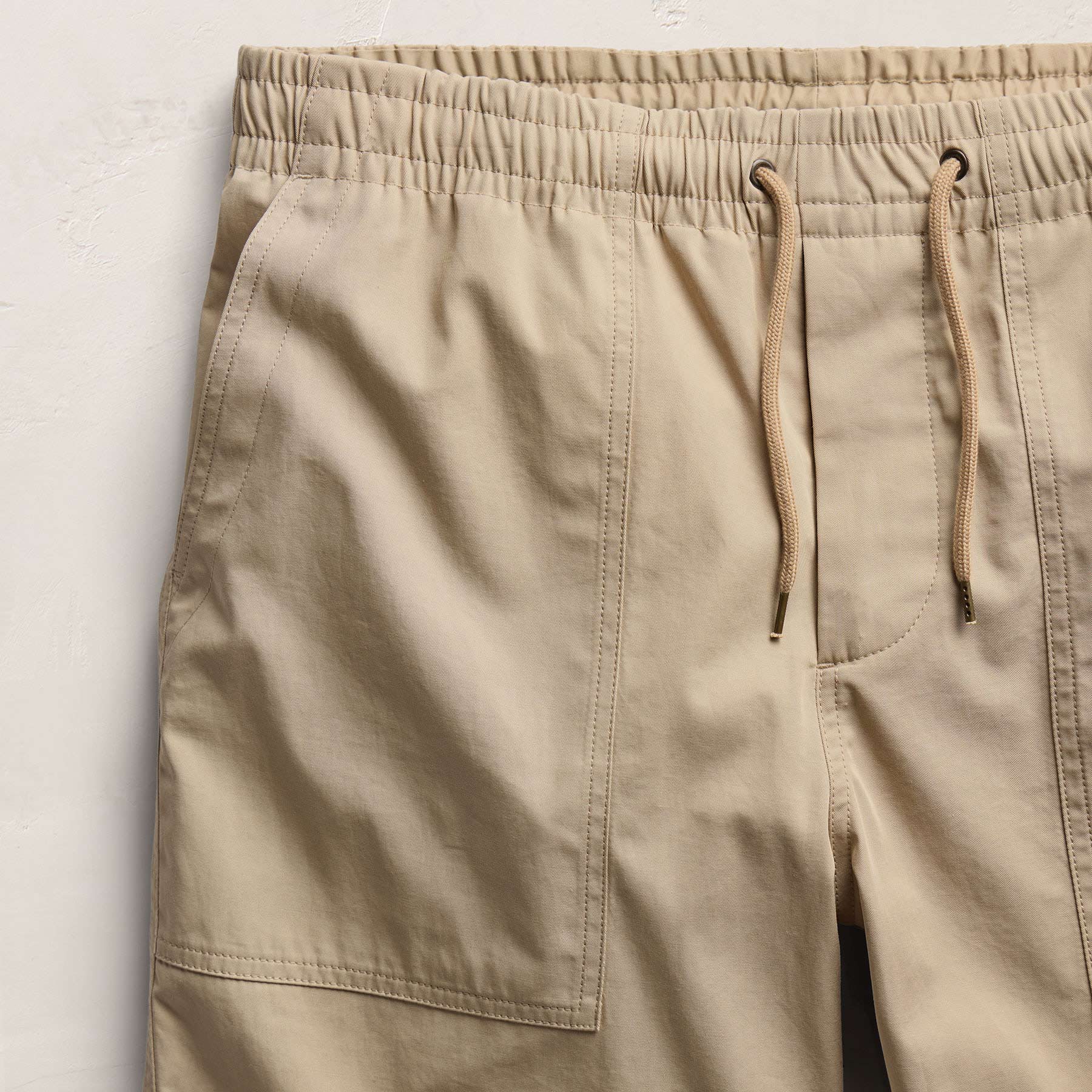 Fine Cotton Twill Patch Pocket Short - Light Khaki