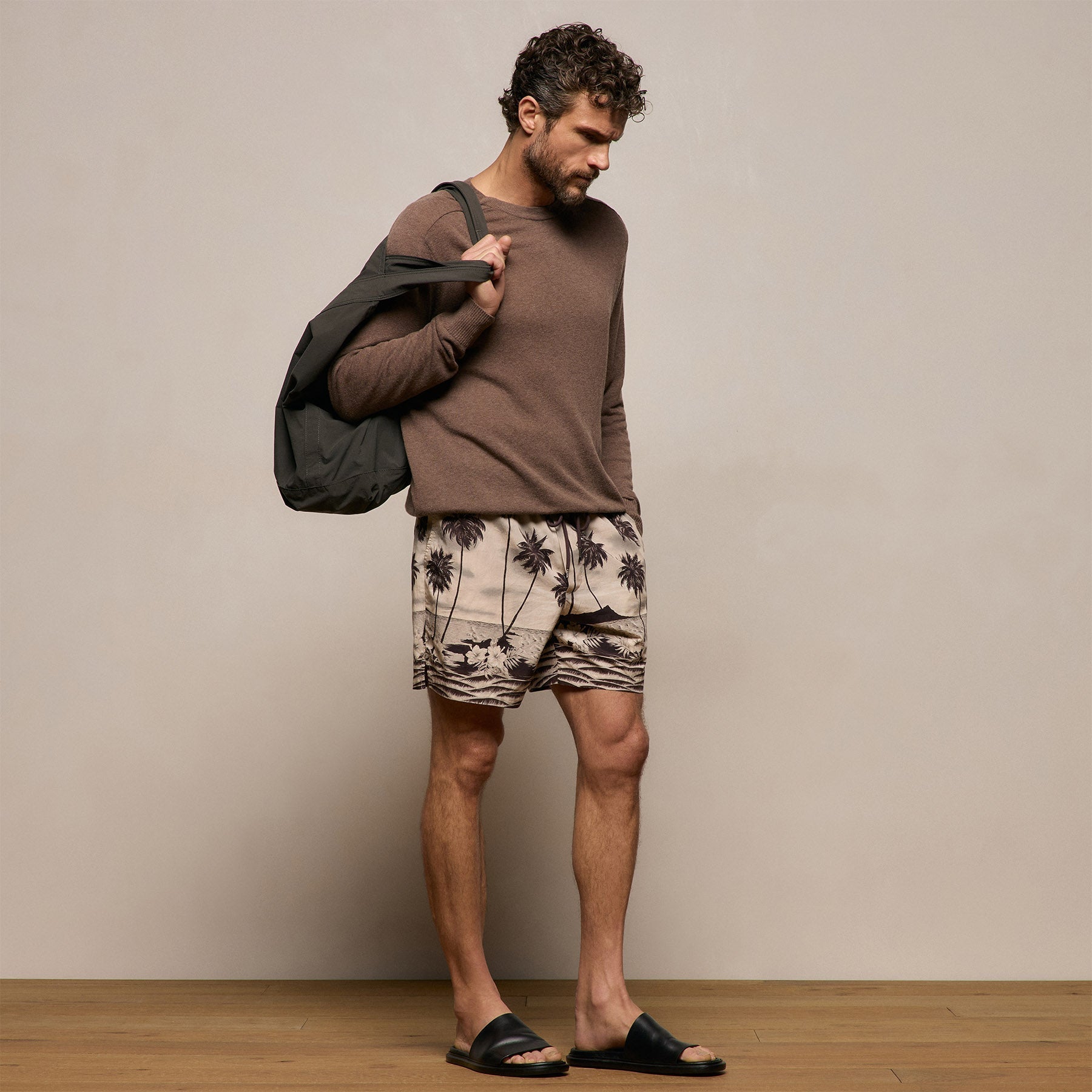 Palm Printed Short - Stone