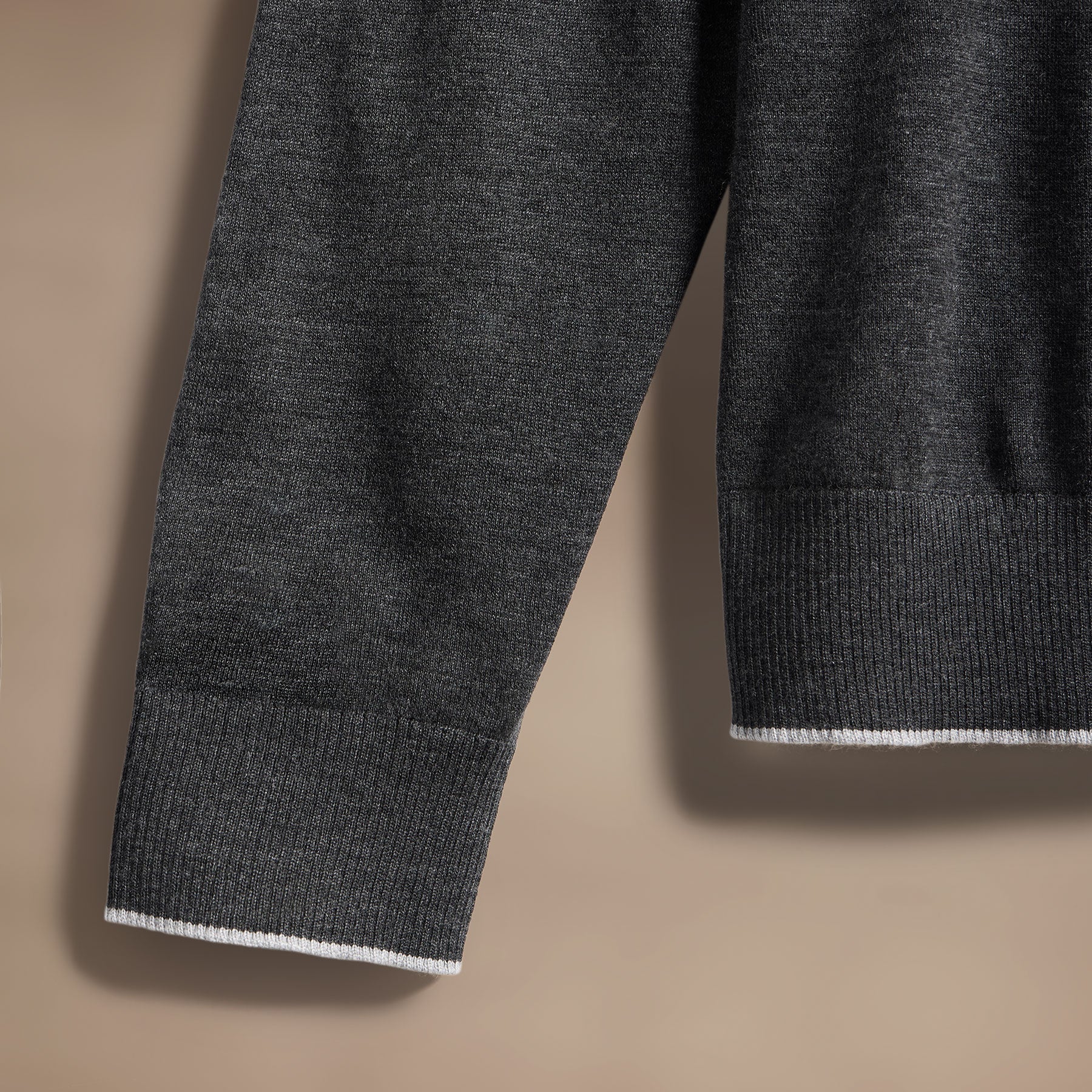 Ultrafine Cashmere Tipped Crew - Coal/Light Heather Grey