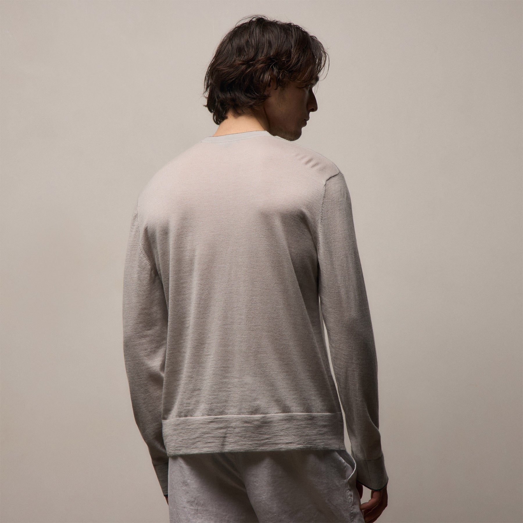 Ultrafine Cashmere Tipped Crew - Fog/Charcoal