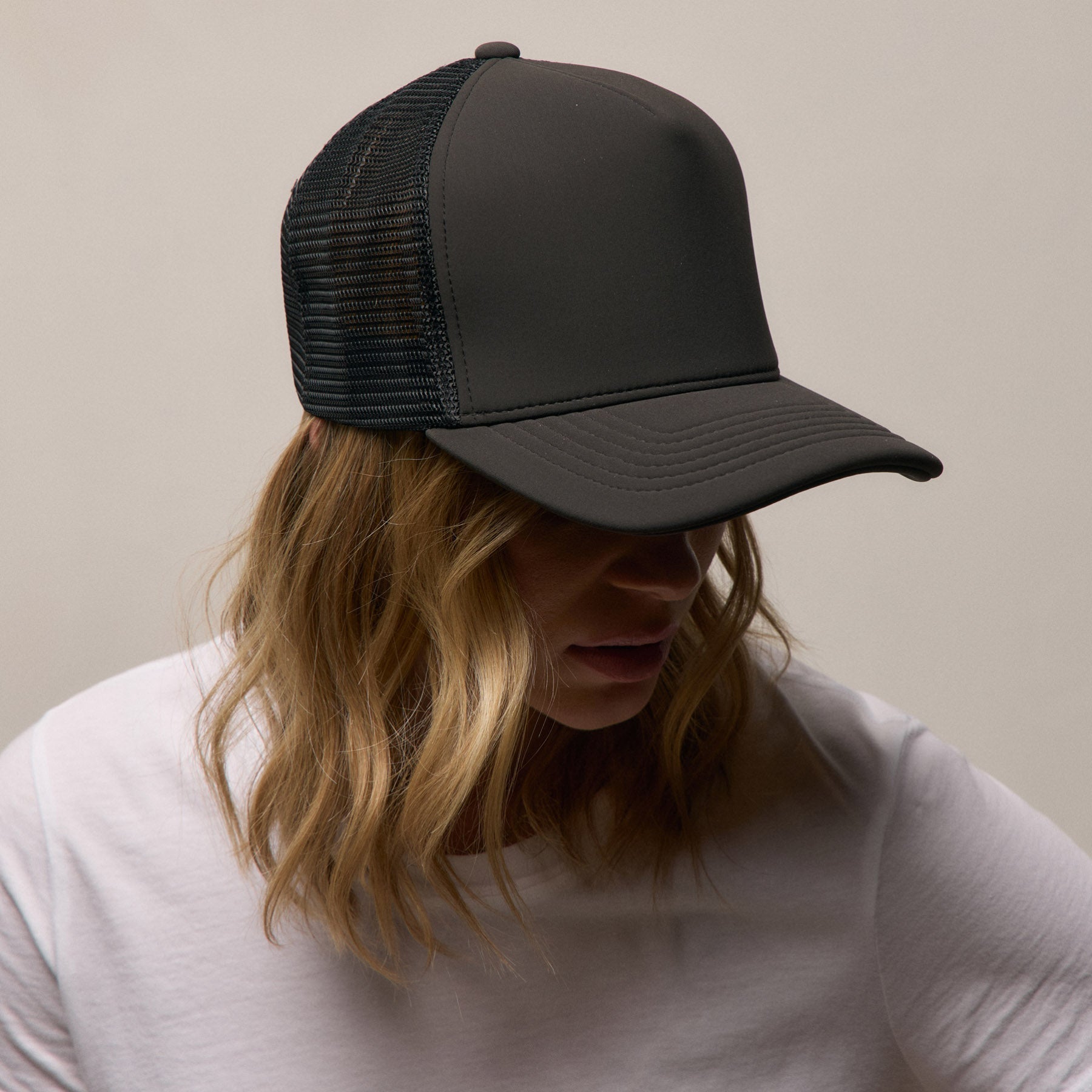 Scuba Trucker Hat - Carbon Grey