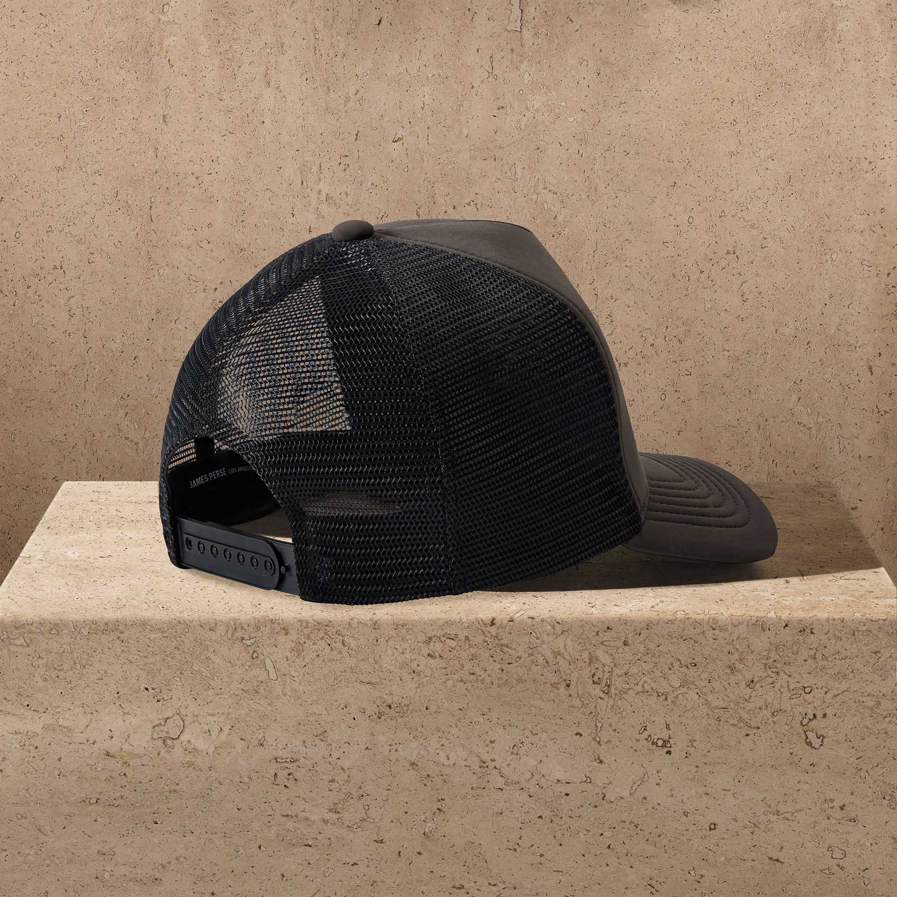 Scuba Trucker Hat - Carbon Grey