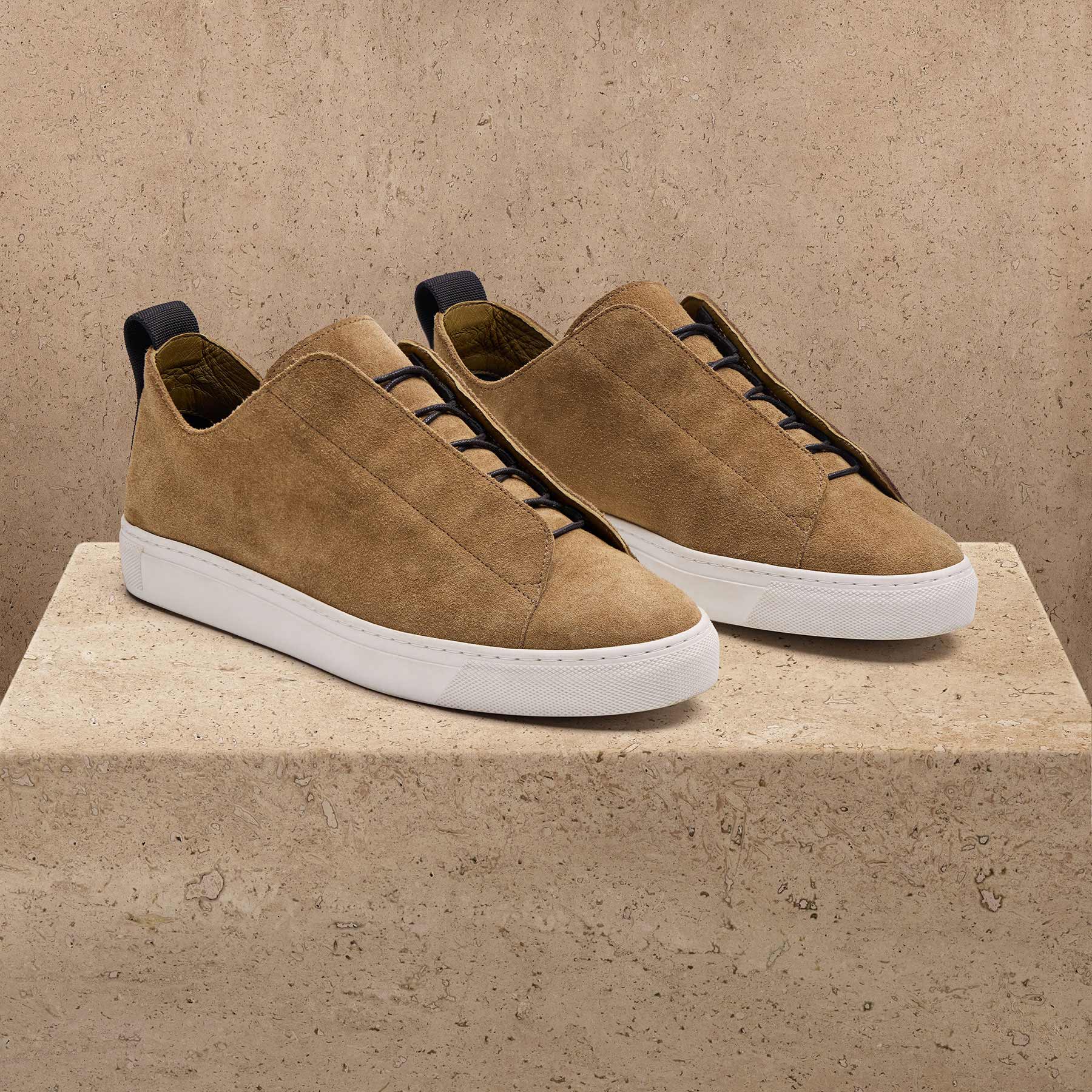 Men's Suede Solstice Sneaker - String
