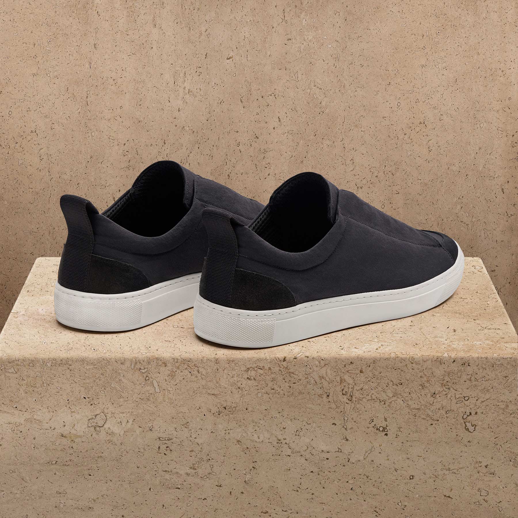 Men's Solstice Skate Low Top Sneaker - Black/Black