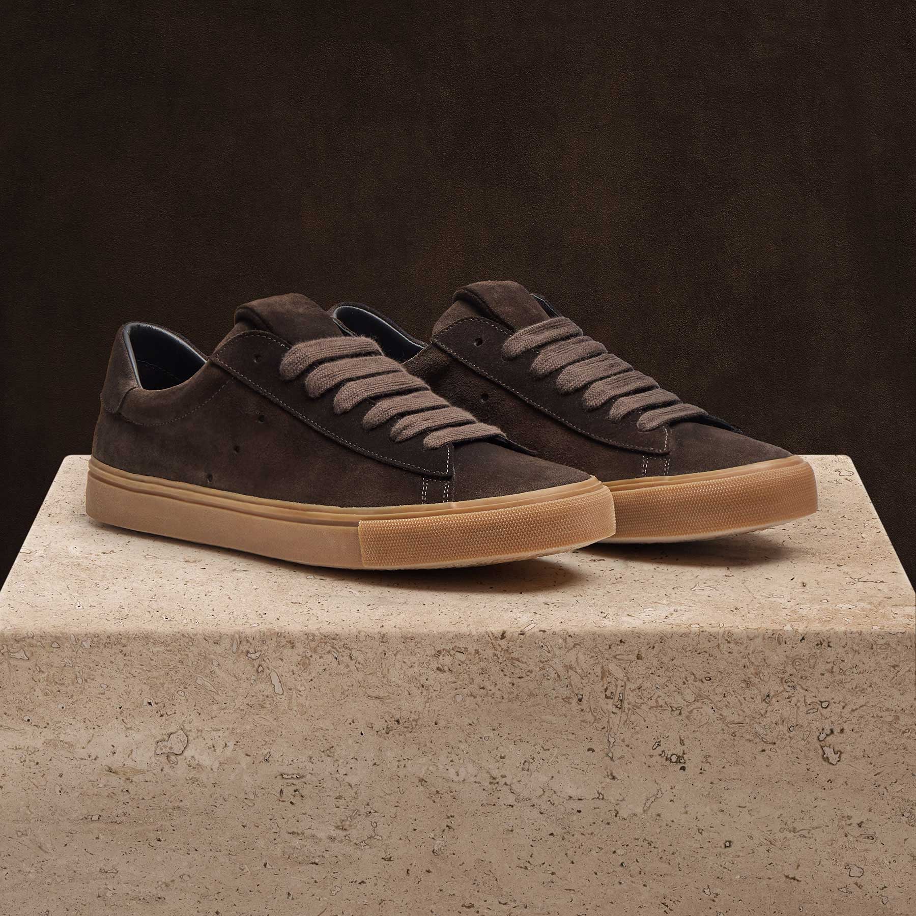 Men's Suede Retro Sneaker - Ebony