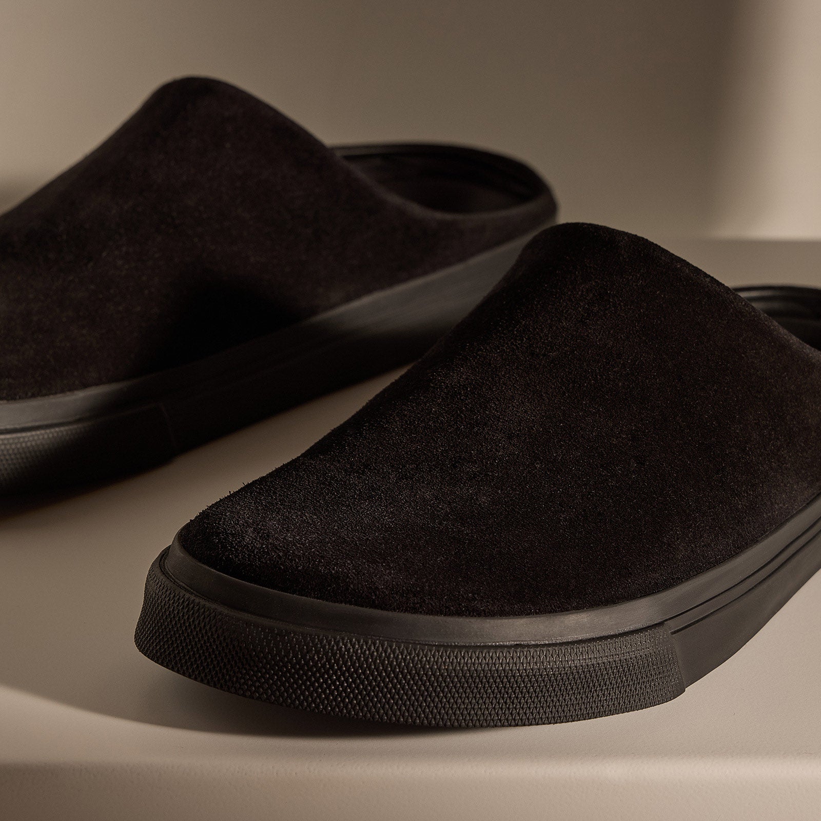 Men's Suede Clog - Black