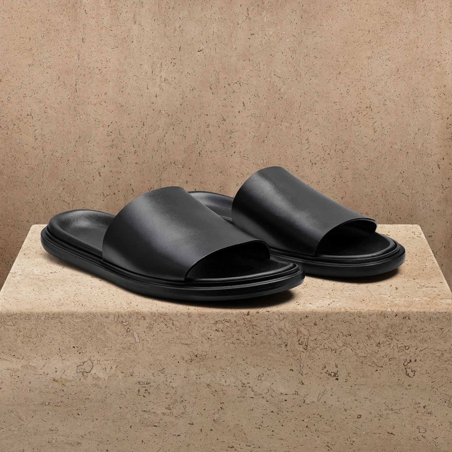 Men's Leather Slide - Black