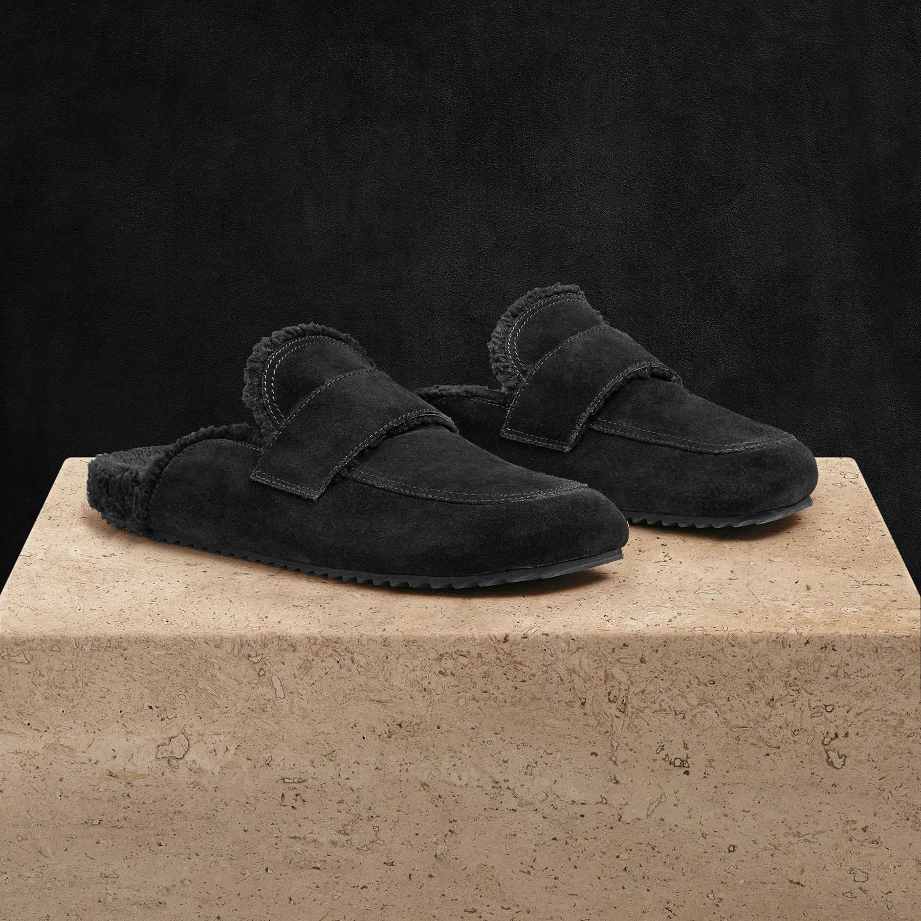 Men's Suede Shearling Lined Loafer - Black/Black
