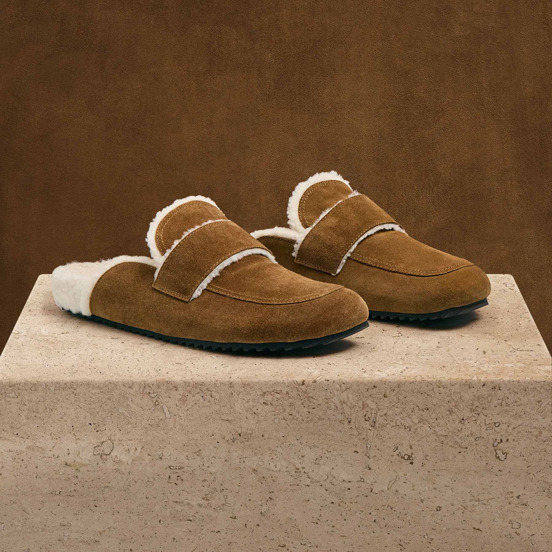 Men's Suede Shearling Lined Loafer - Tabacco/Ivory