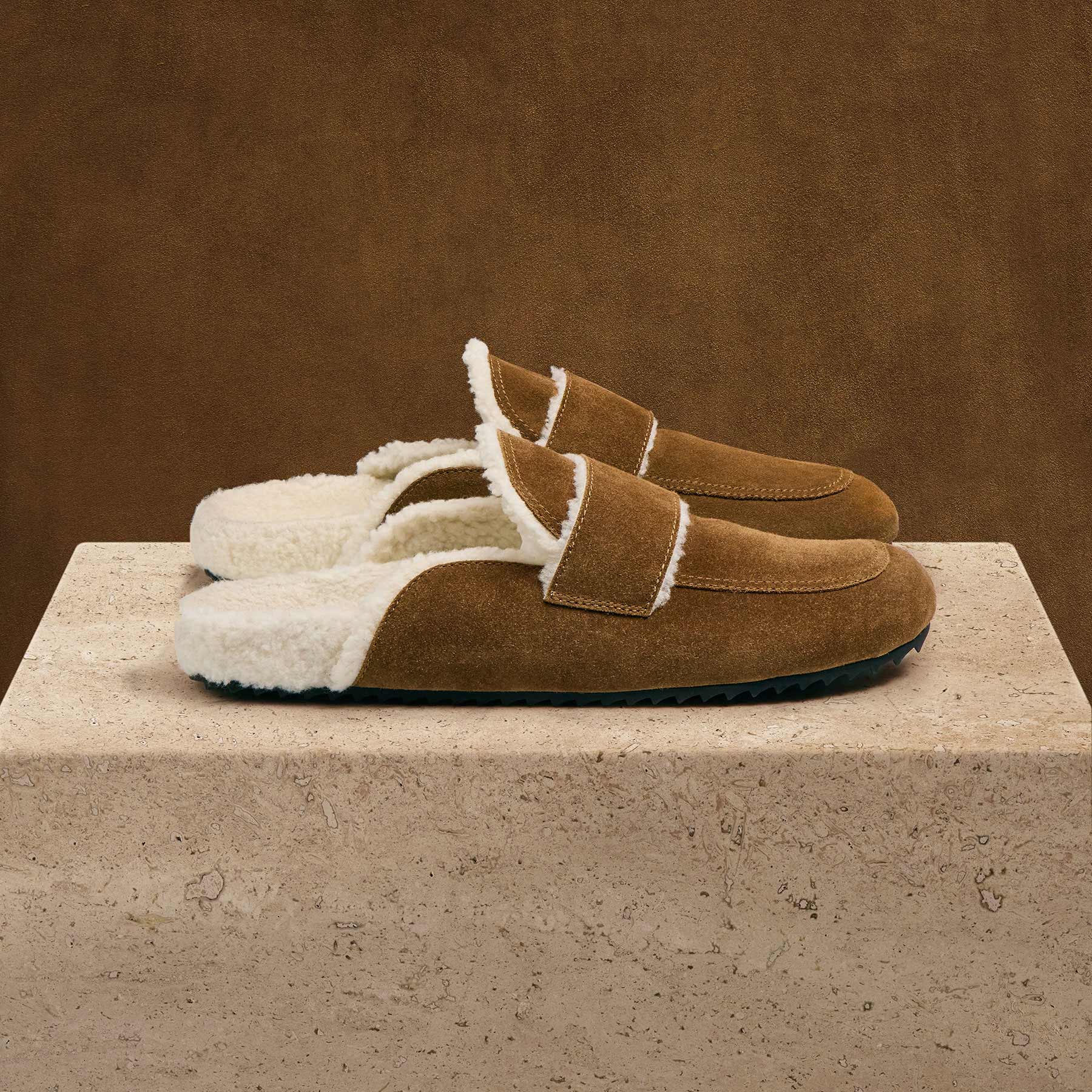 Men's Suede Shearling Lined Loafer - Tabacco/Ivory