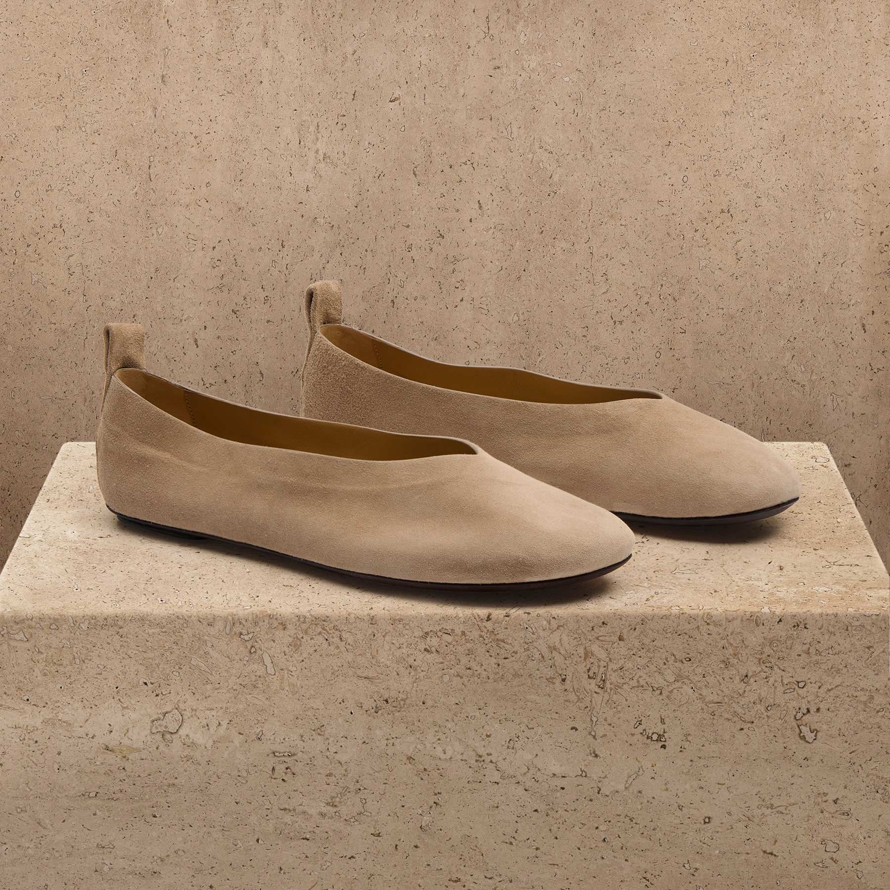 Women's Suede V Ballet Flat - Natural