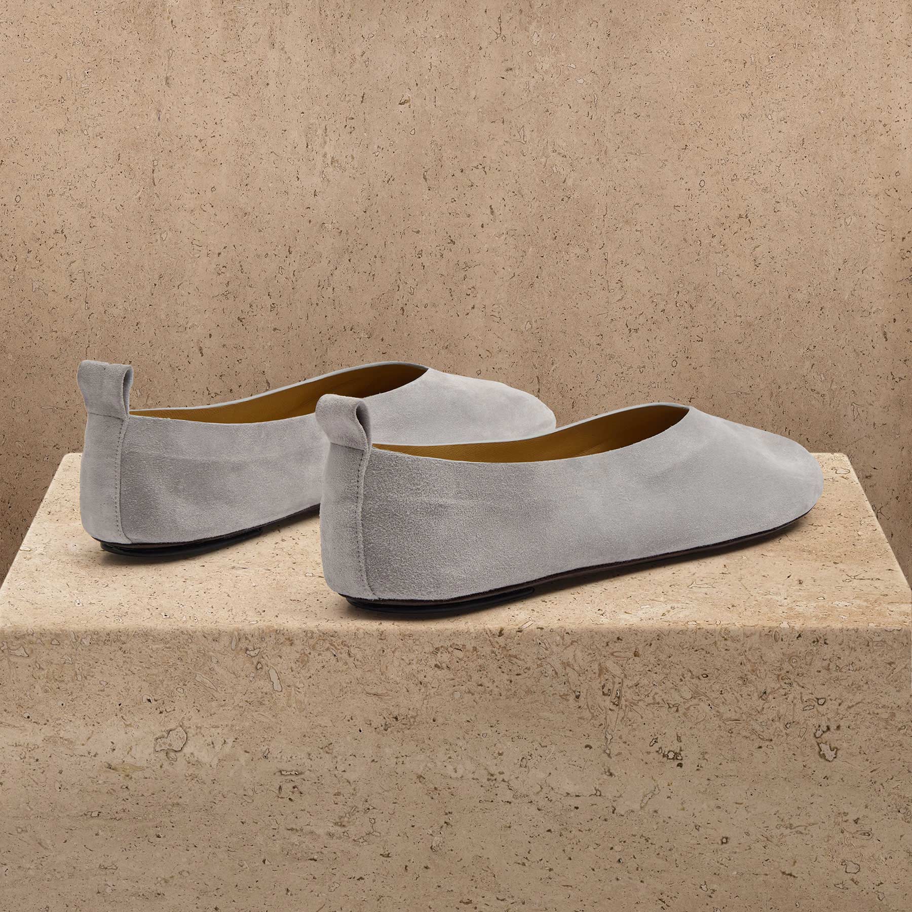Women's Suede V Ballet Flat - Powder