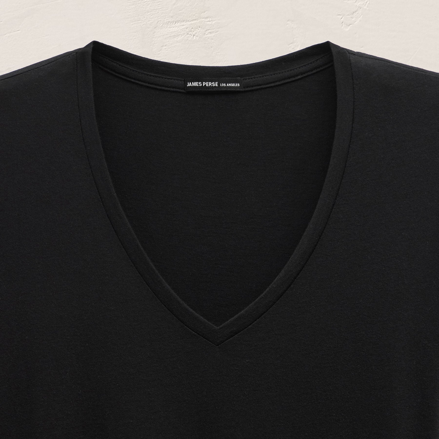 Luxe Lotus Jersey V Neck - Black