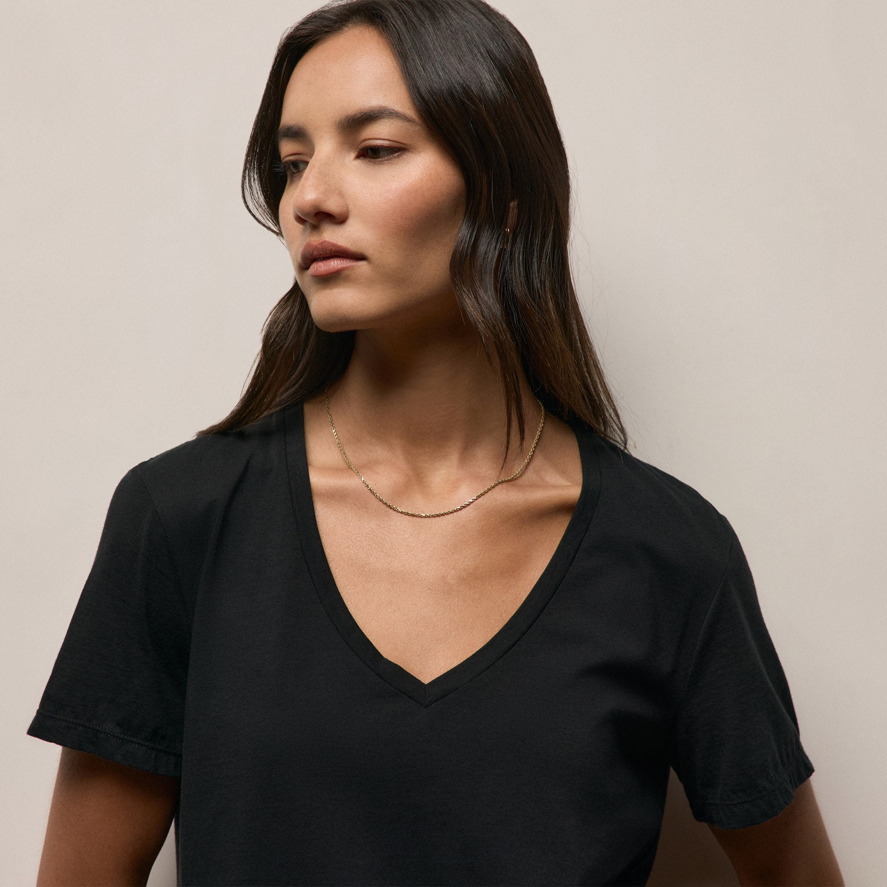 Luxe Lotus Jersey V Neck - Black