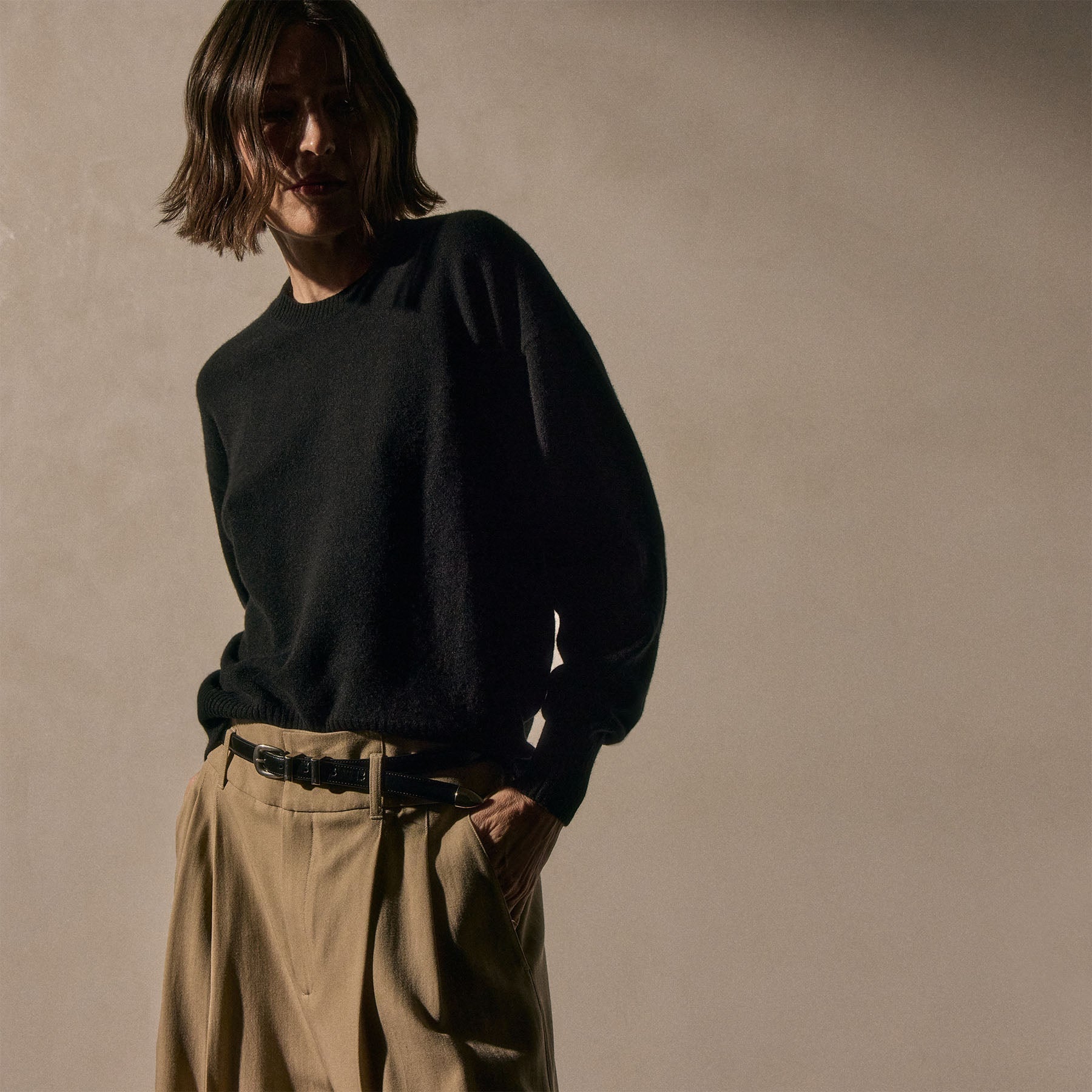 Spun Cashmere Crew Sweater - Black