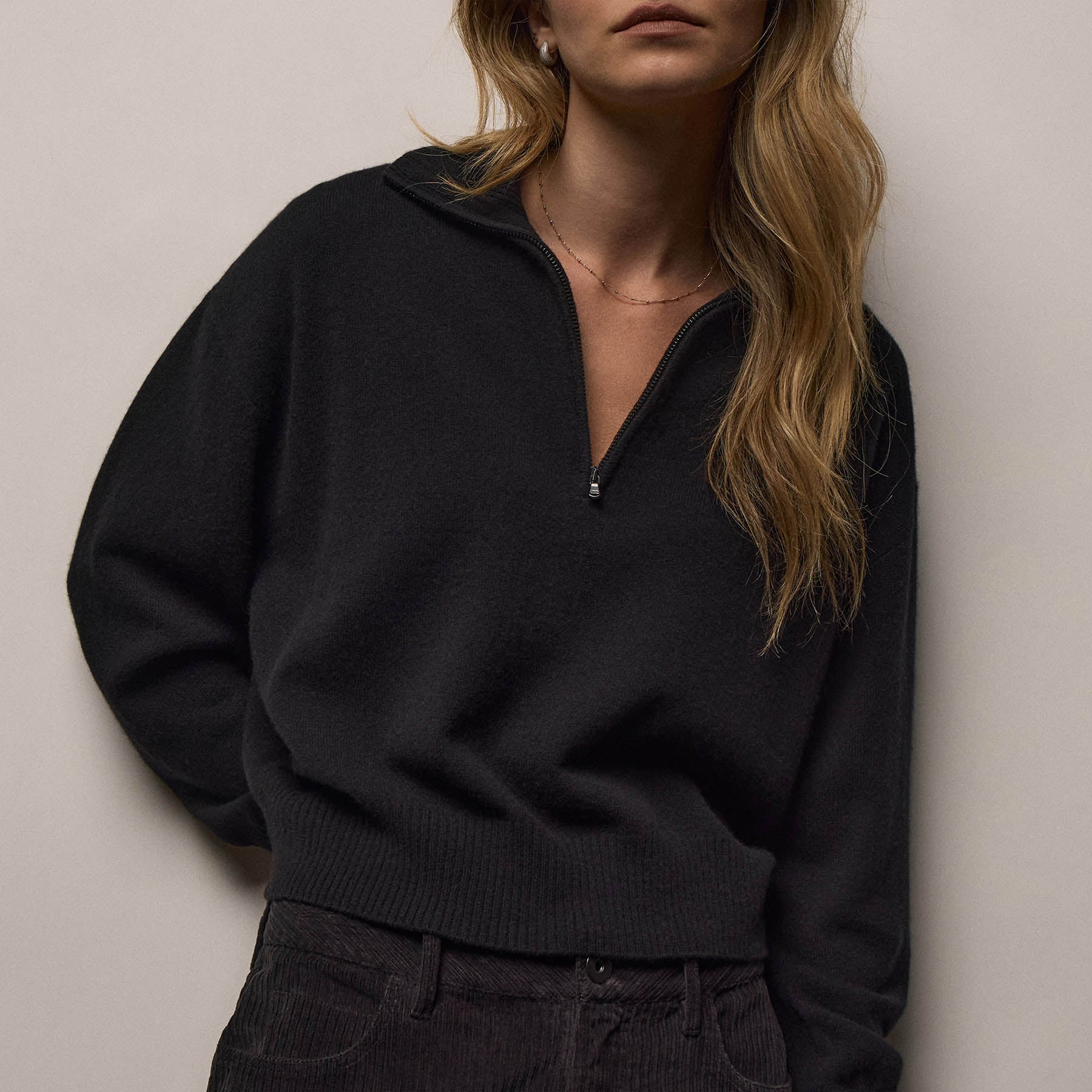 Italian Spun Cashmere Half Zip - Black/Anthracite