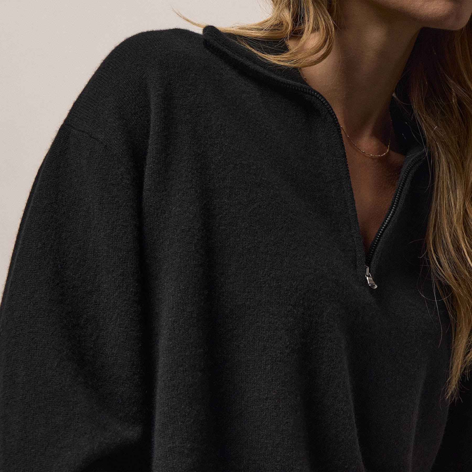Italian Spun Cashmere Half Zip - Black/Anthracite