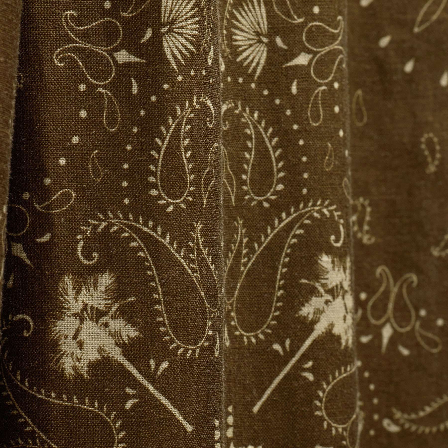 Palm Paisley Linen Wide Cuff Pant - Brown Bandana Print
